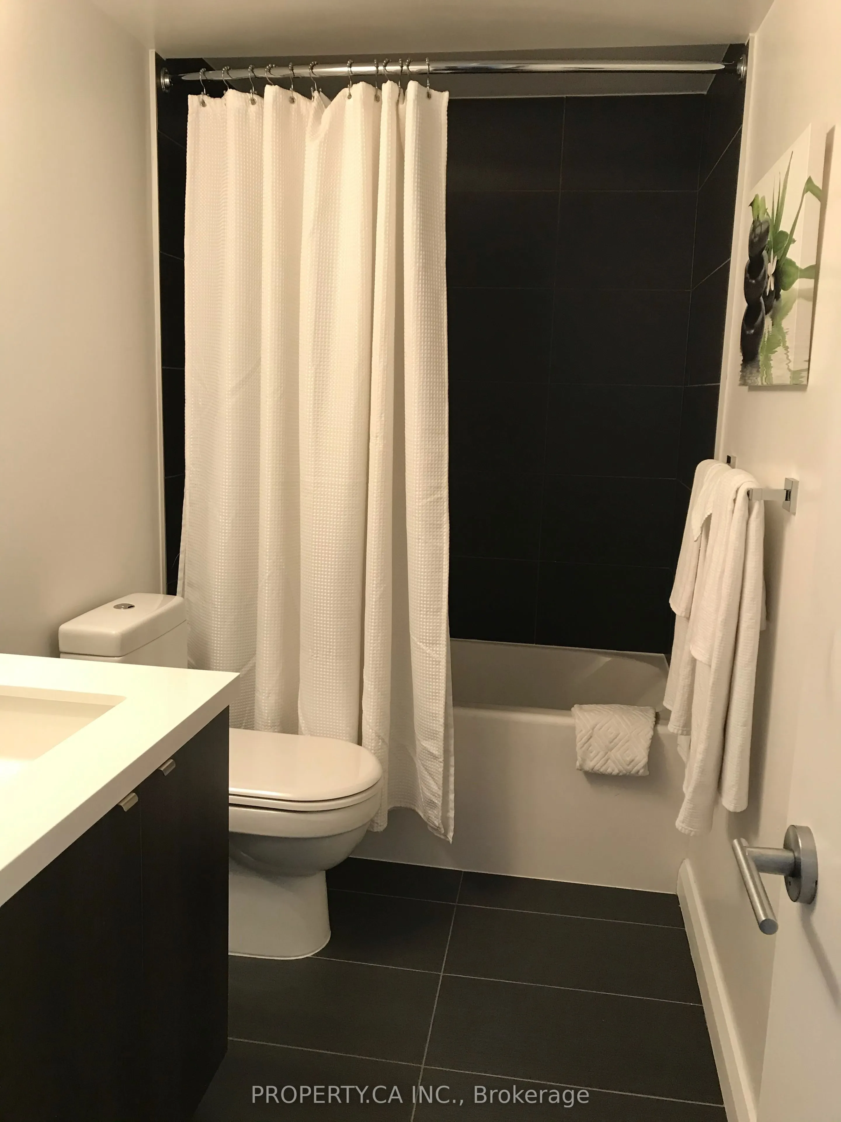 155 Yorkville Avenue #2401