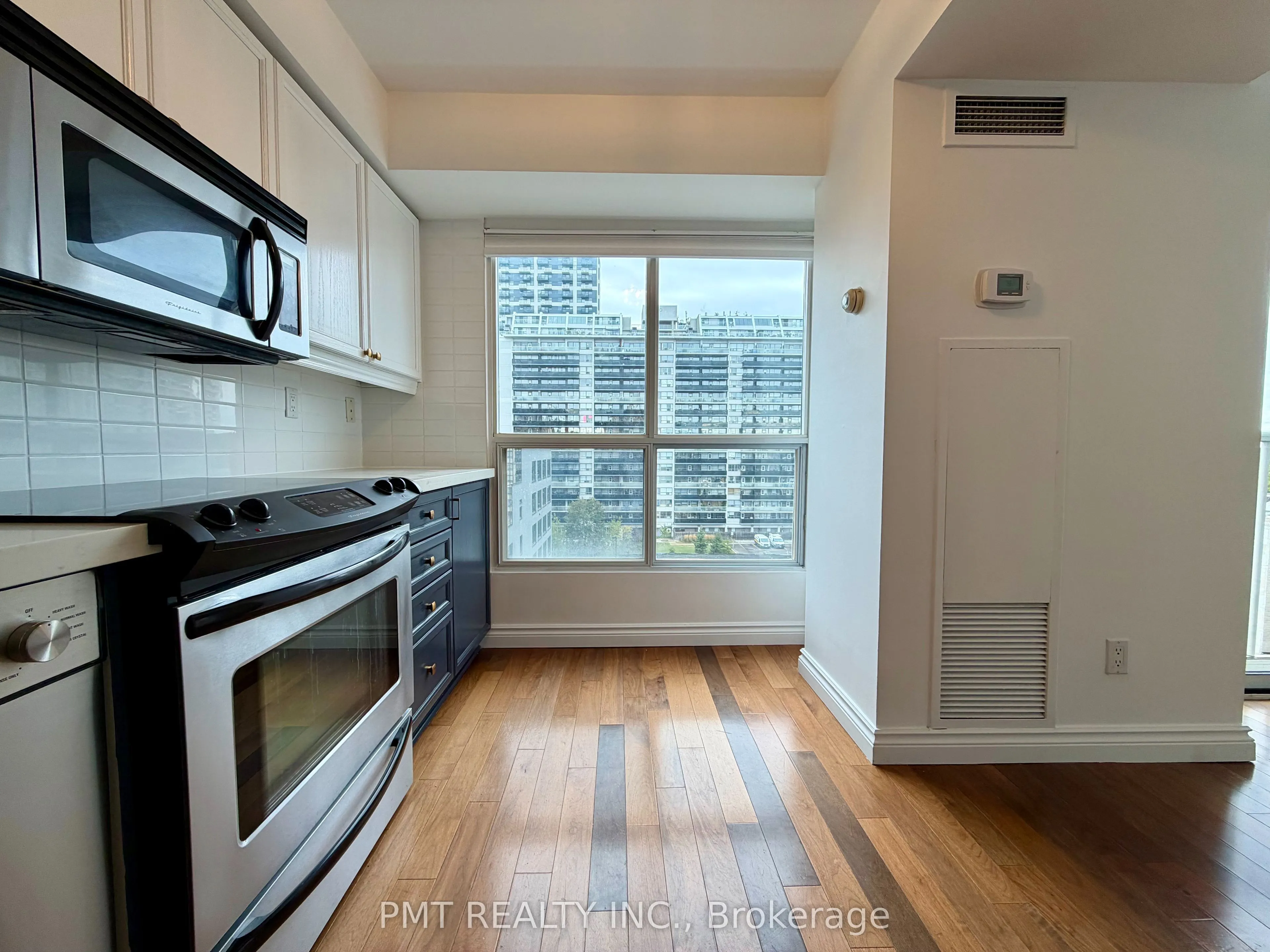 139 Merton Street #850
