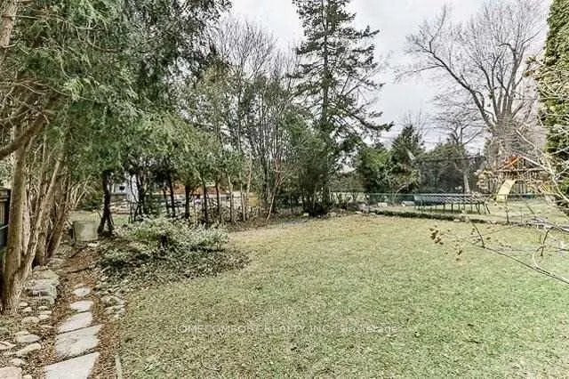 67 Munro Boulevard
