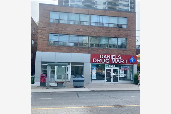 1582 Bathurst Street #311