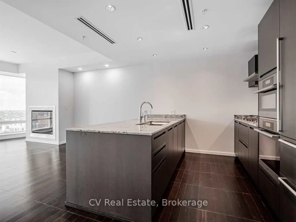 180 University Avenue #4604