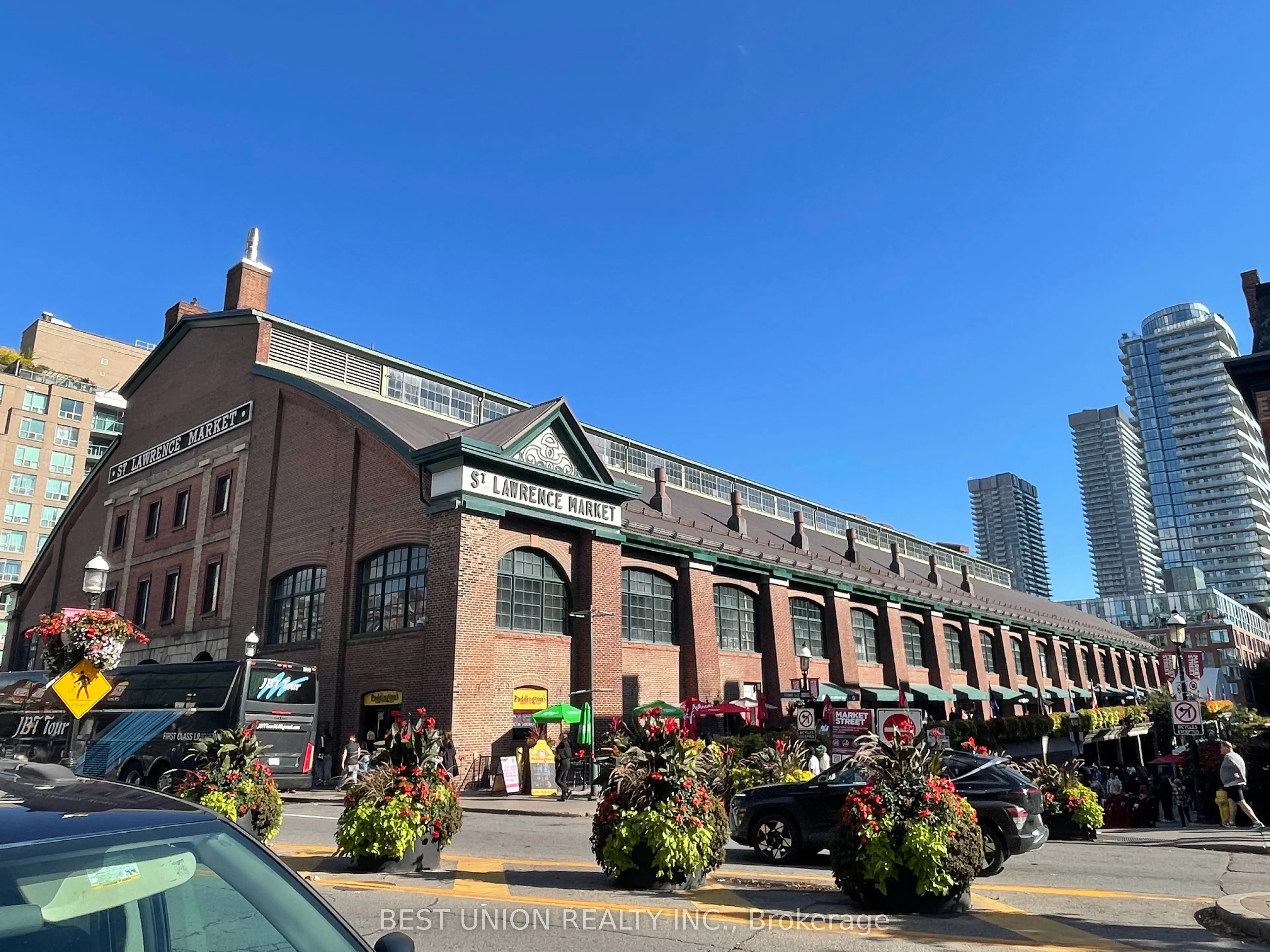 318 King Street E #1313