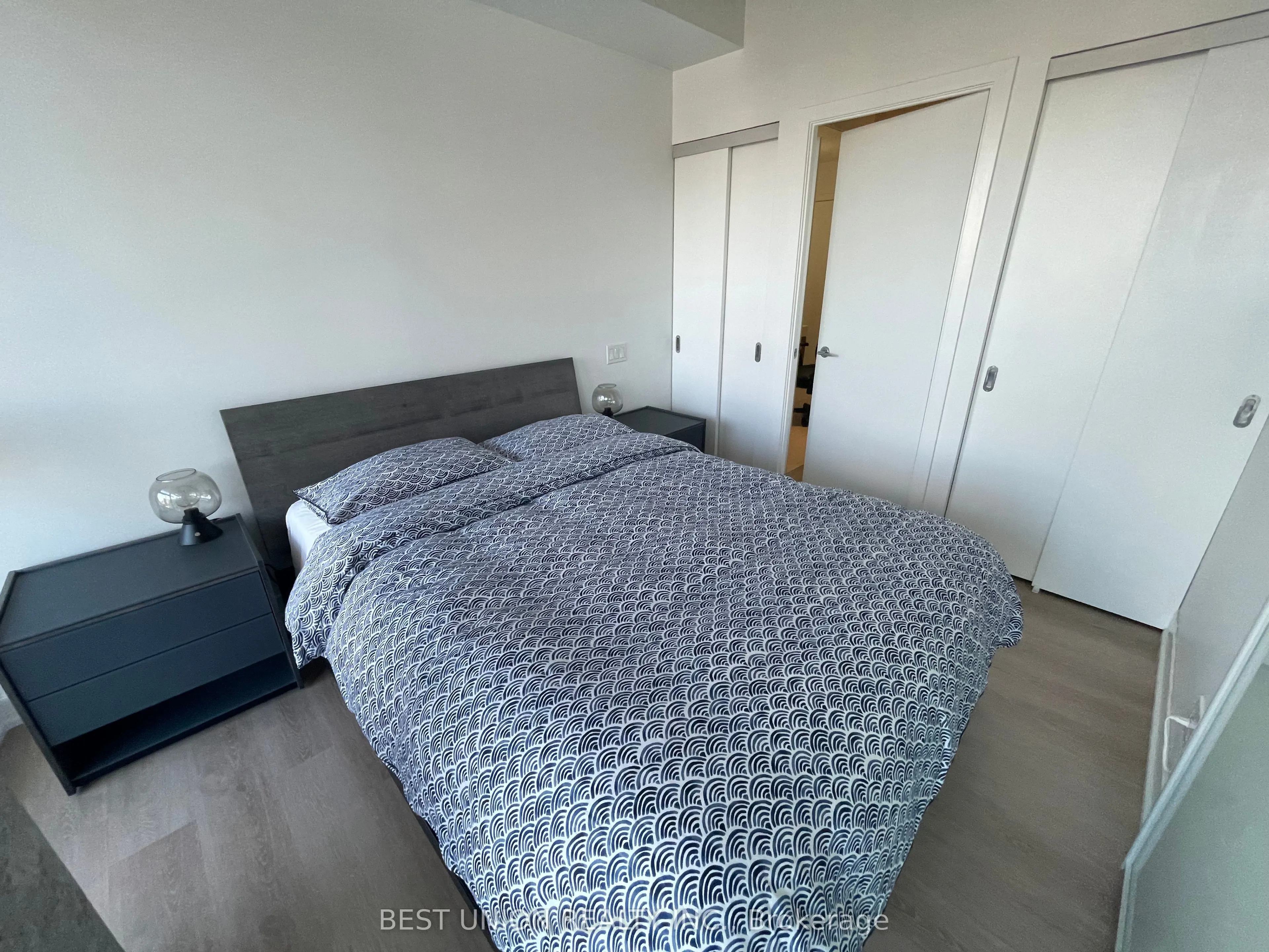 318 King Street E #1313