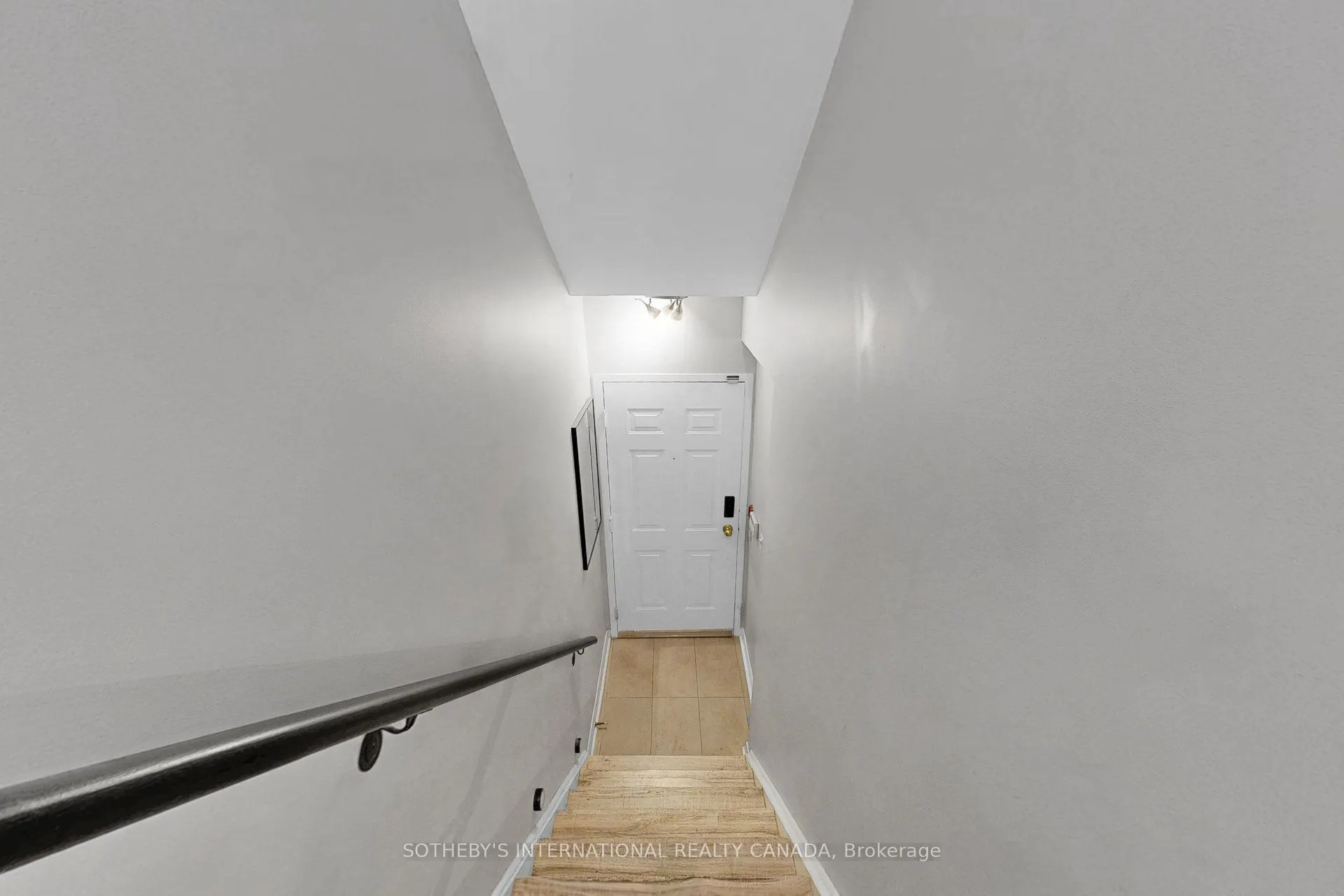 32 Stadium Road #377