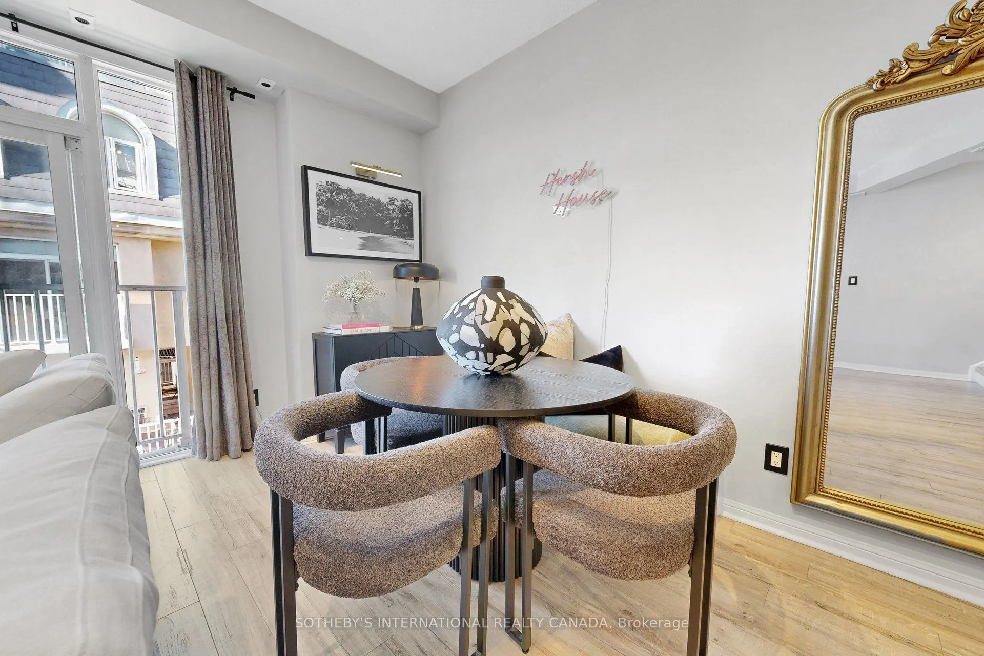 32 Stadium Road #377