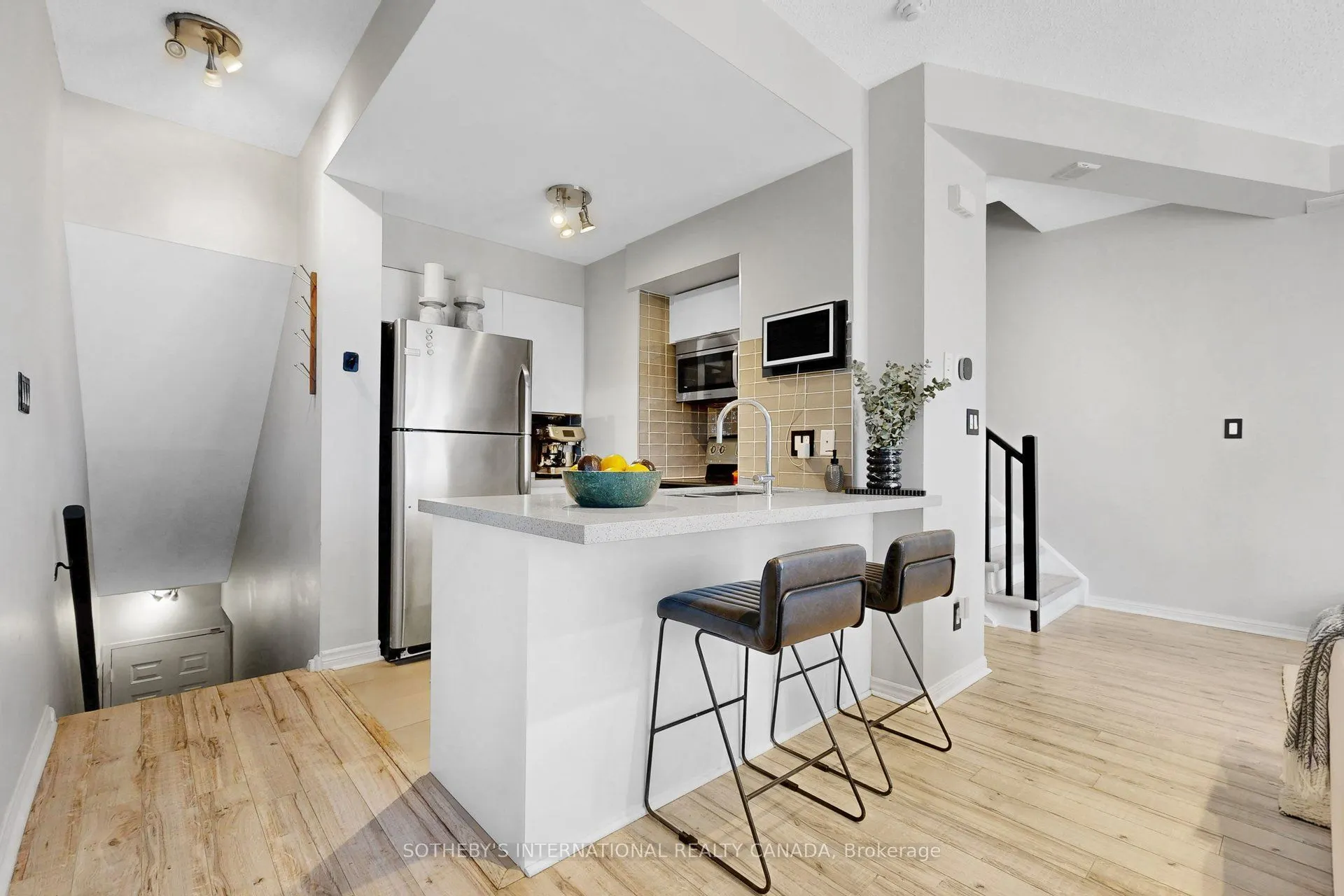 32 Stadium Road #377