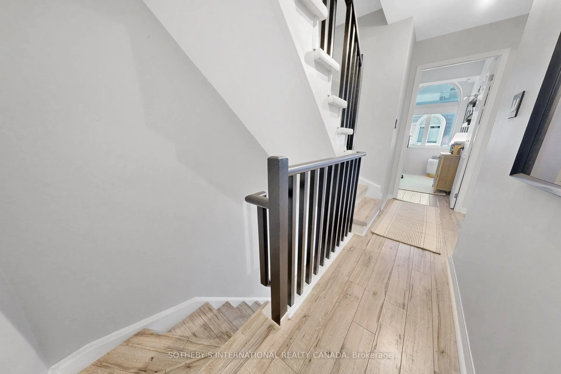 32 Stadium Road #377