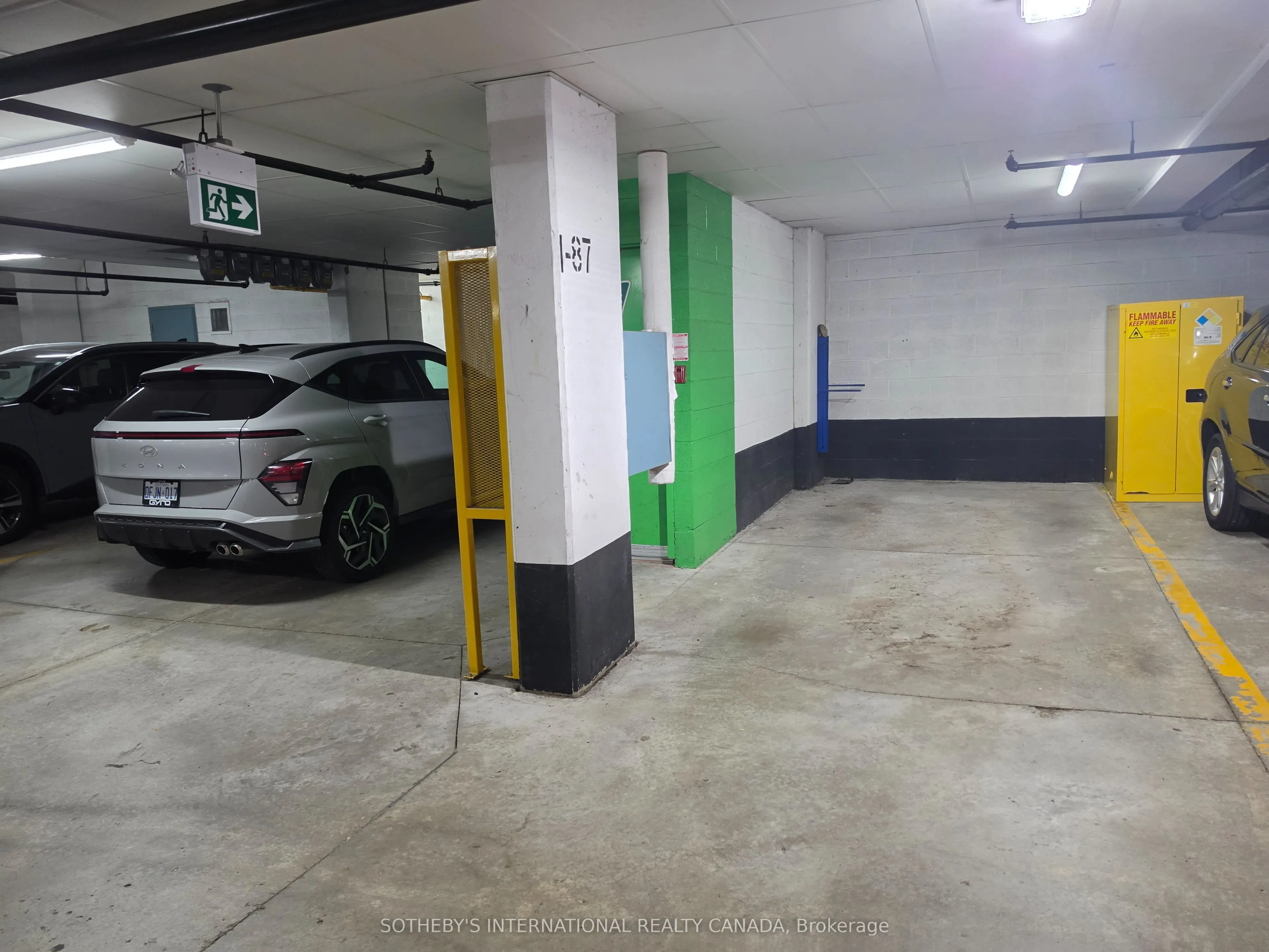 32 Stadium Road #377