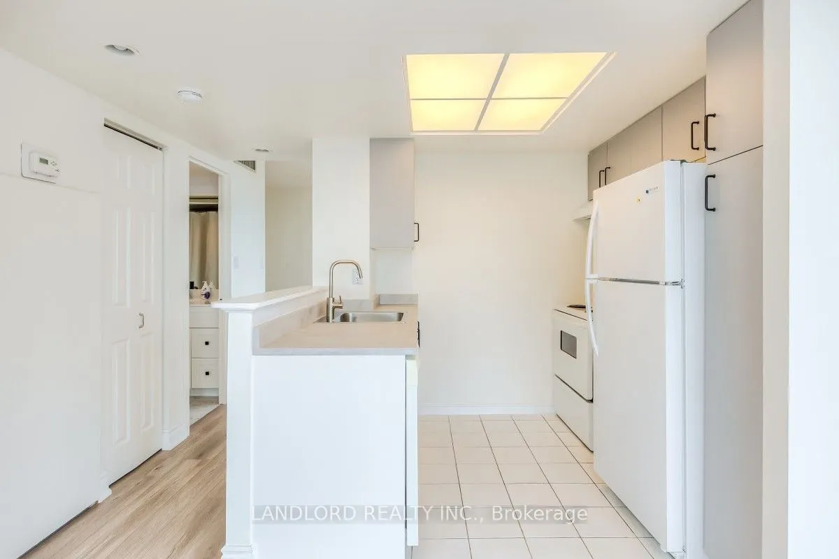 5 Concorde Place #2504