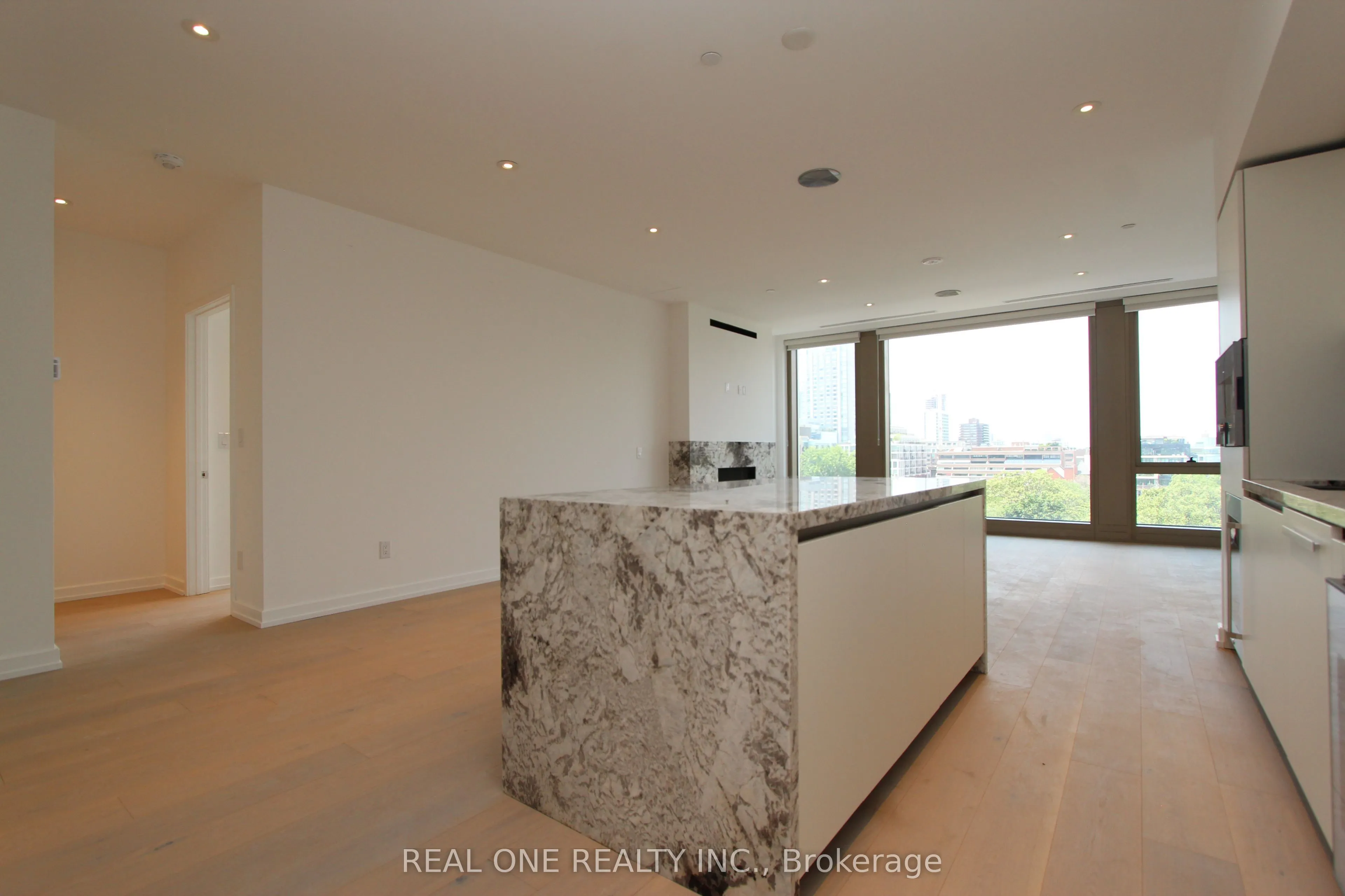 1315 Bay Street #804
