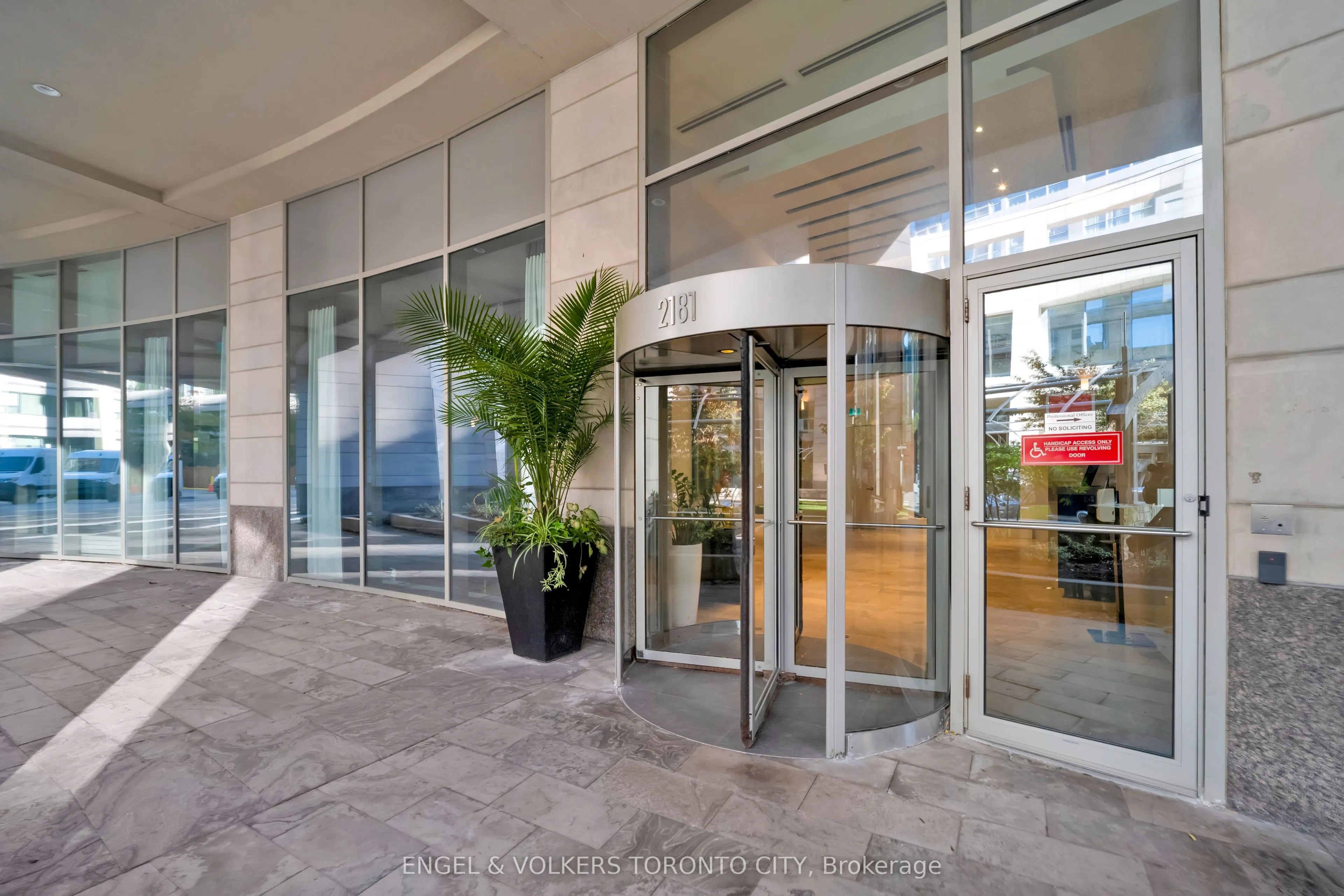 2181 Yonge Street #3402