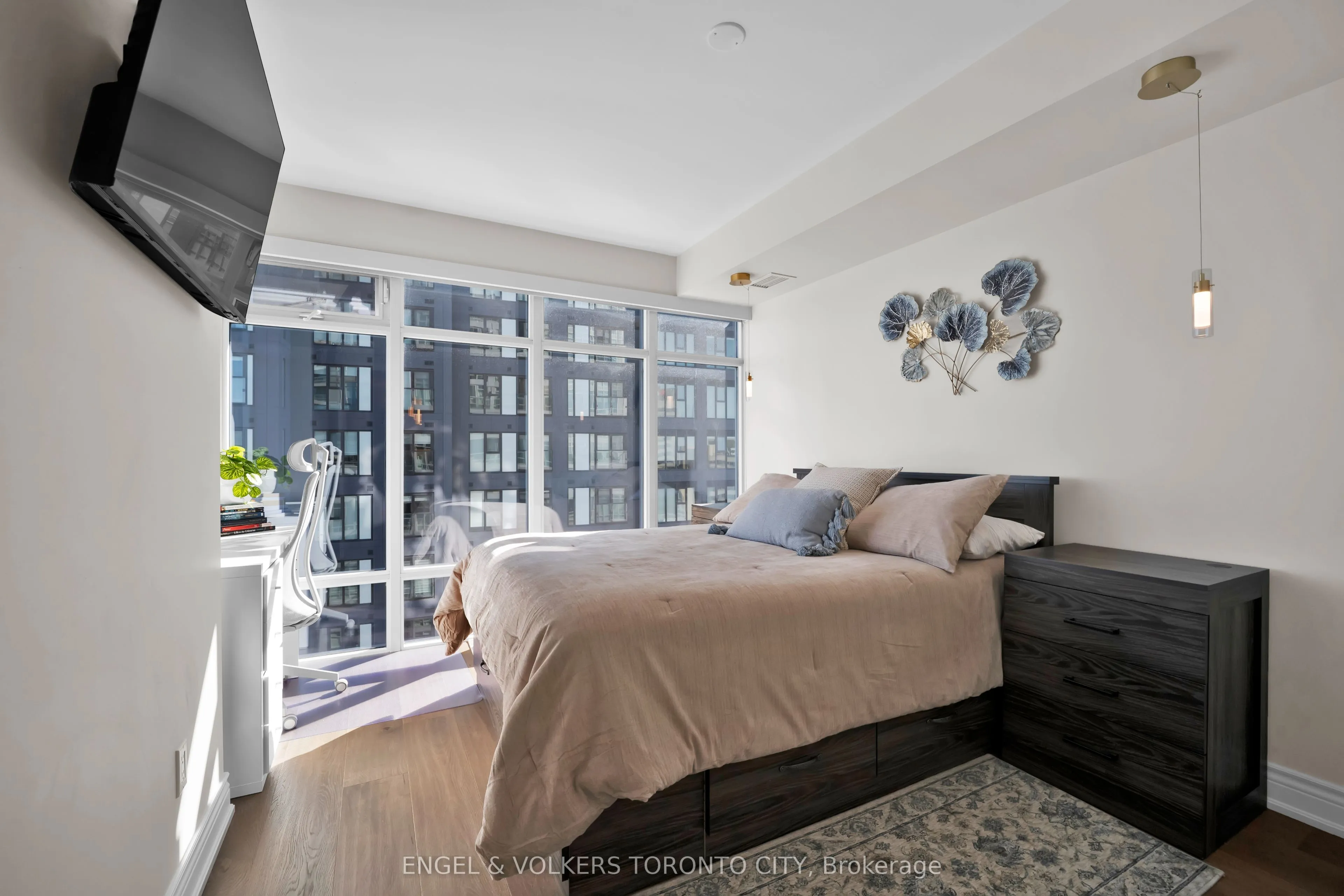 2181 Yonge Street #3402