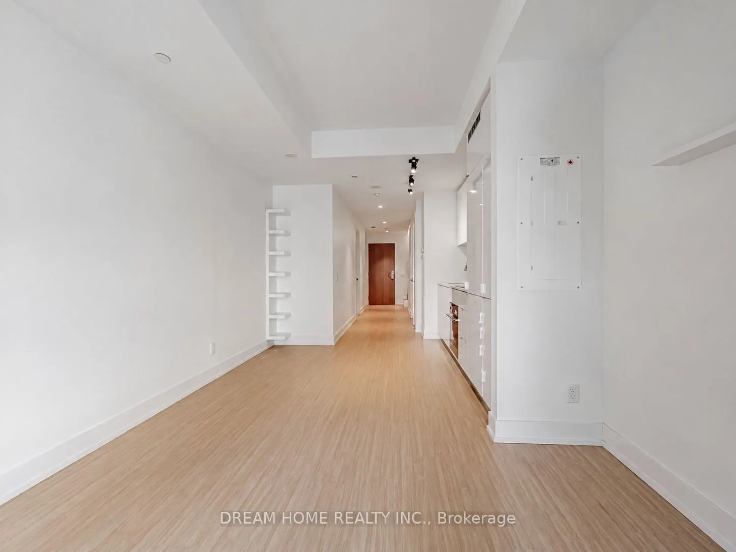 7 Grenville Street #513