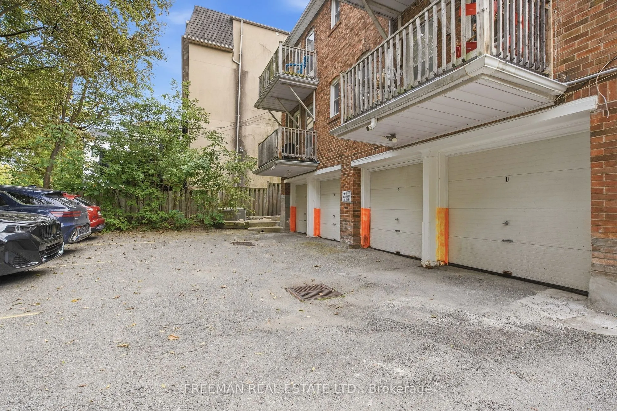 783 Spadina Road