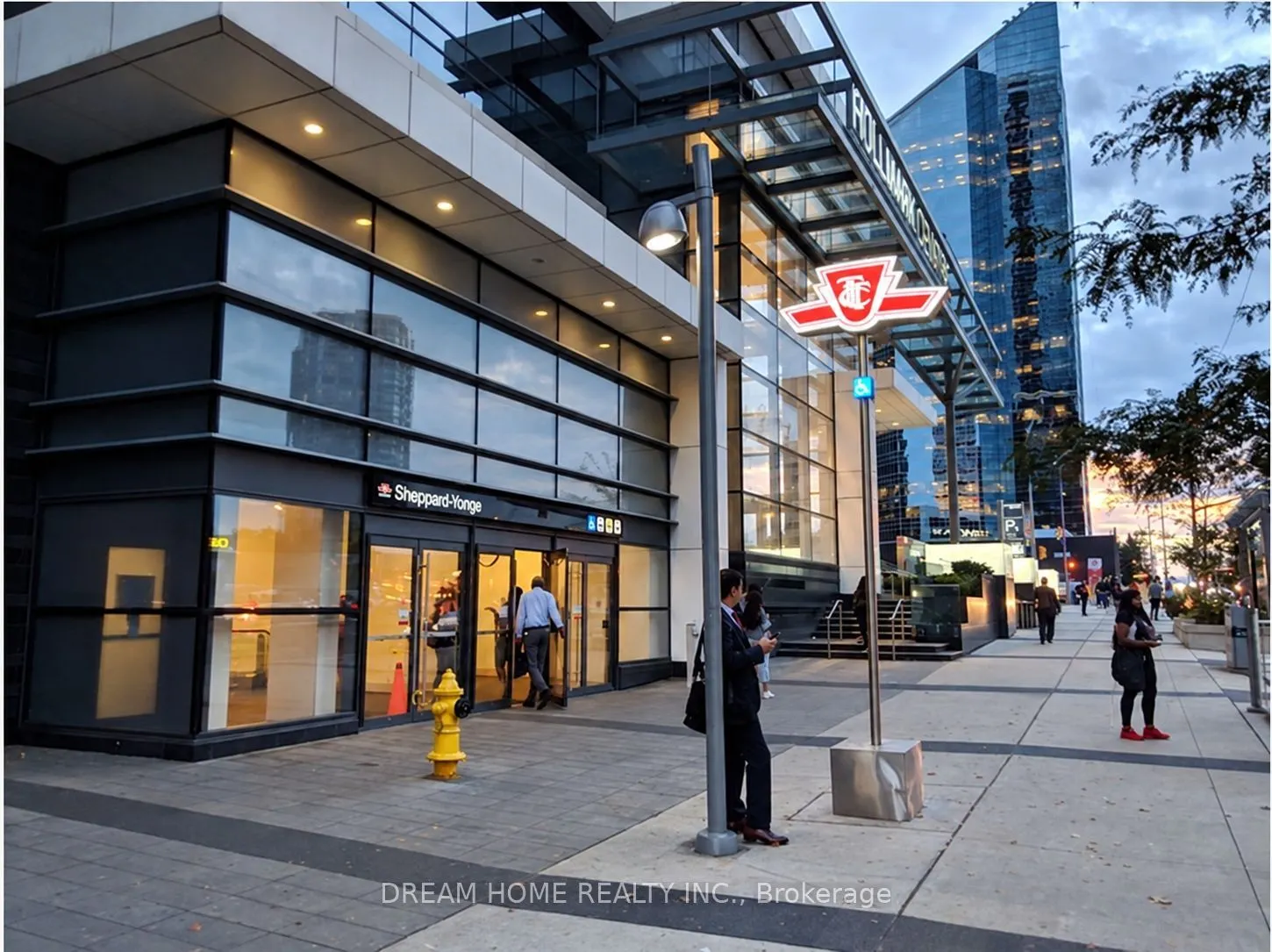23 Sheppard Avenue E #711