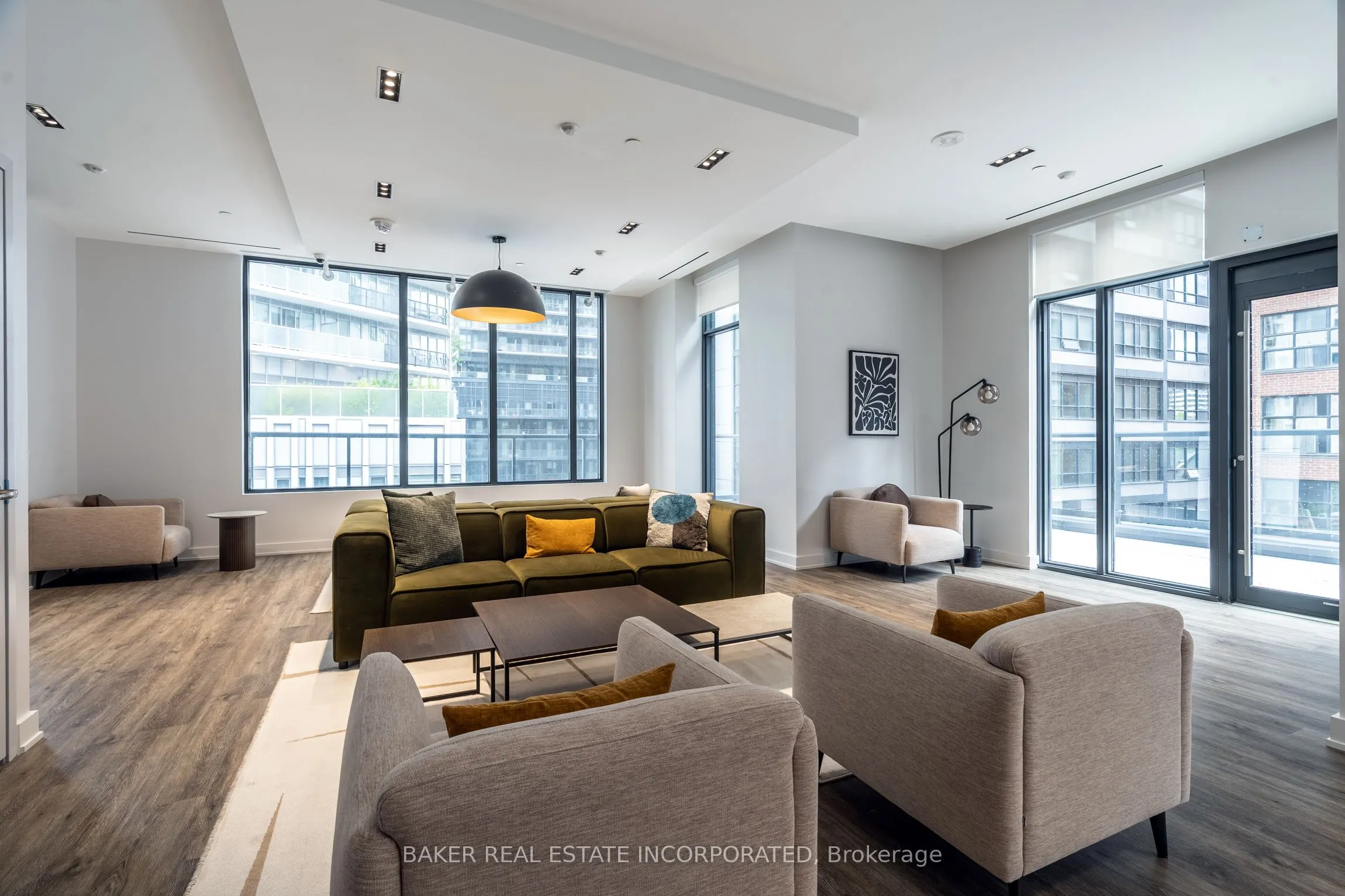 65 Mutual Street #412