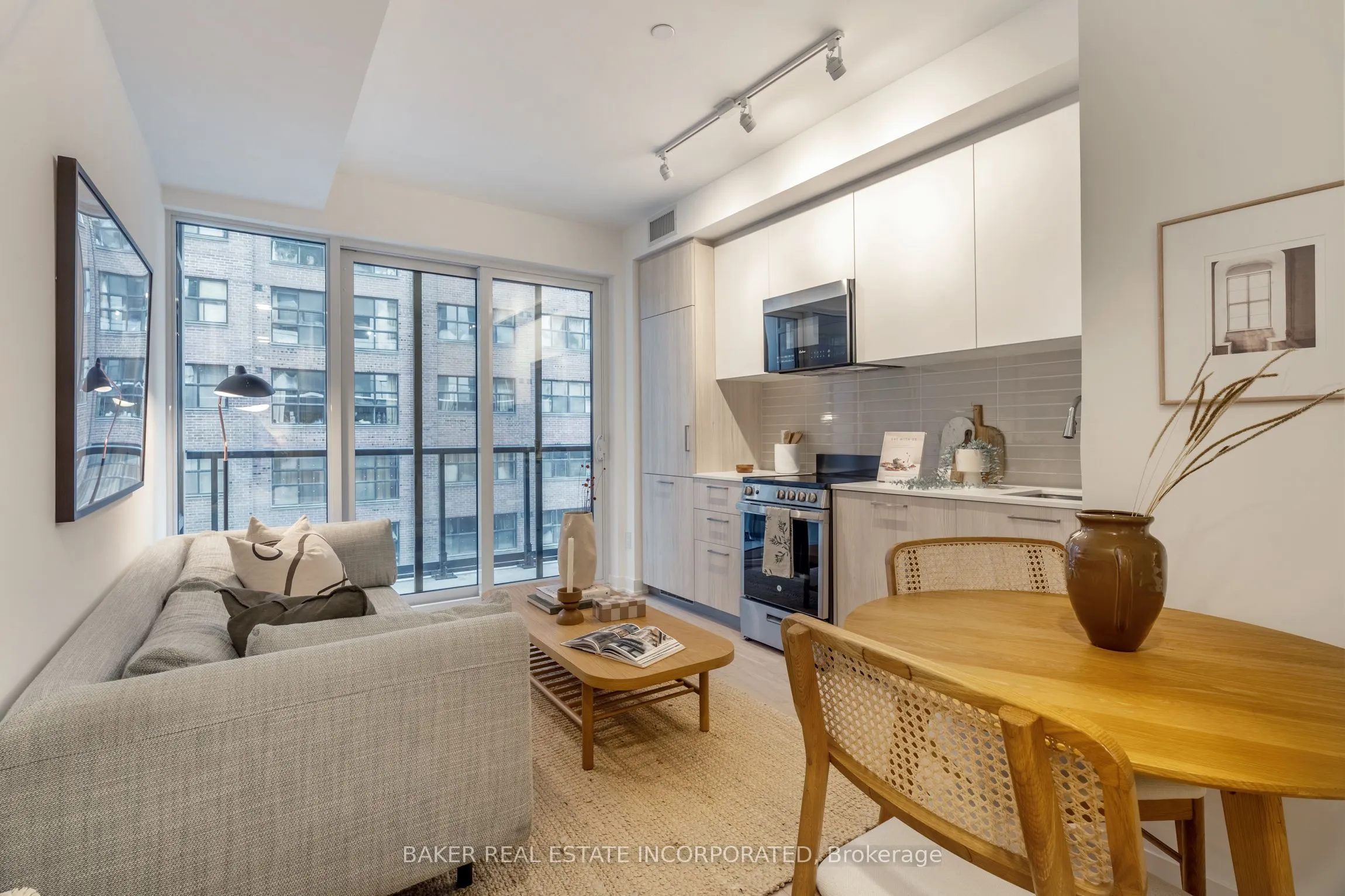 65 Mutual Street #412