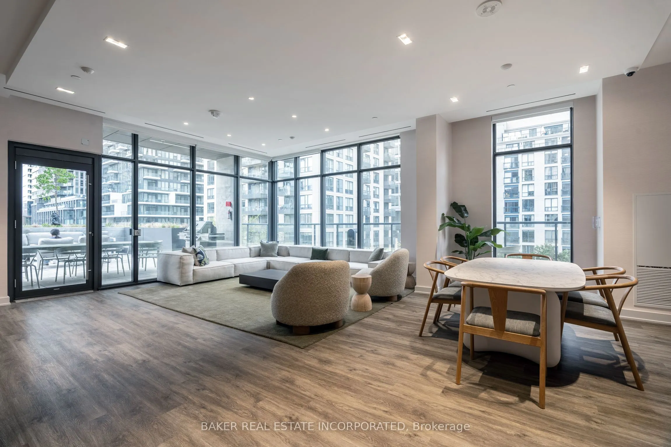 65 Mutual Street #412