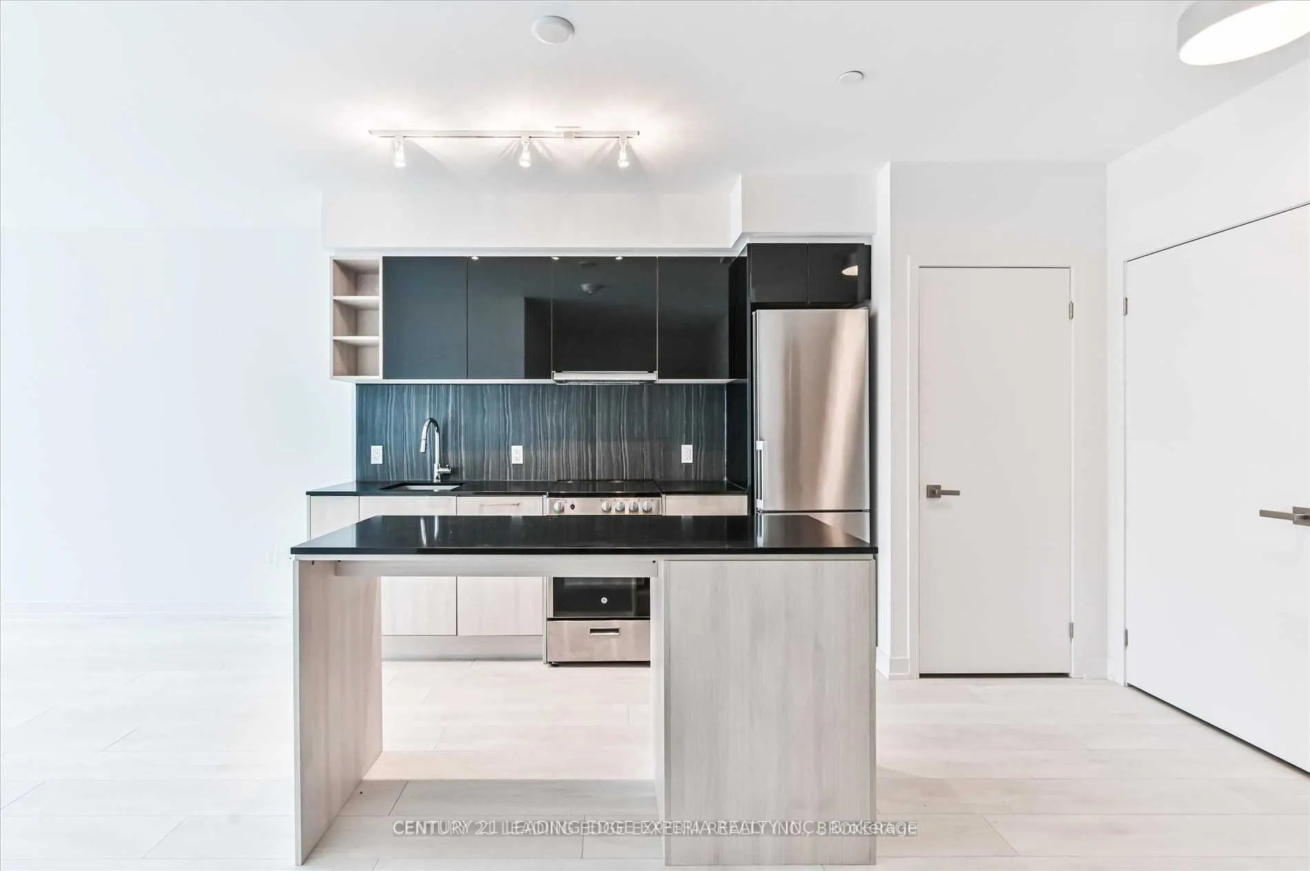 31 Tippett Road #658