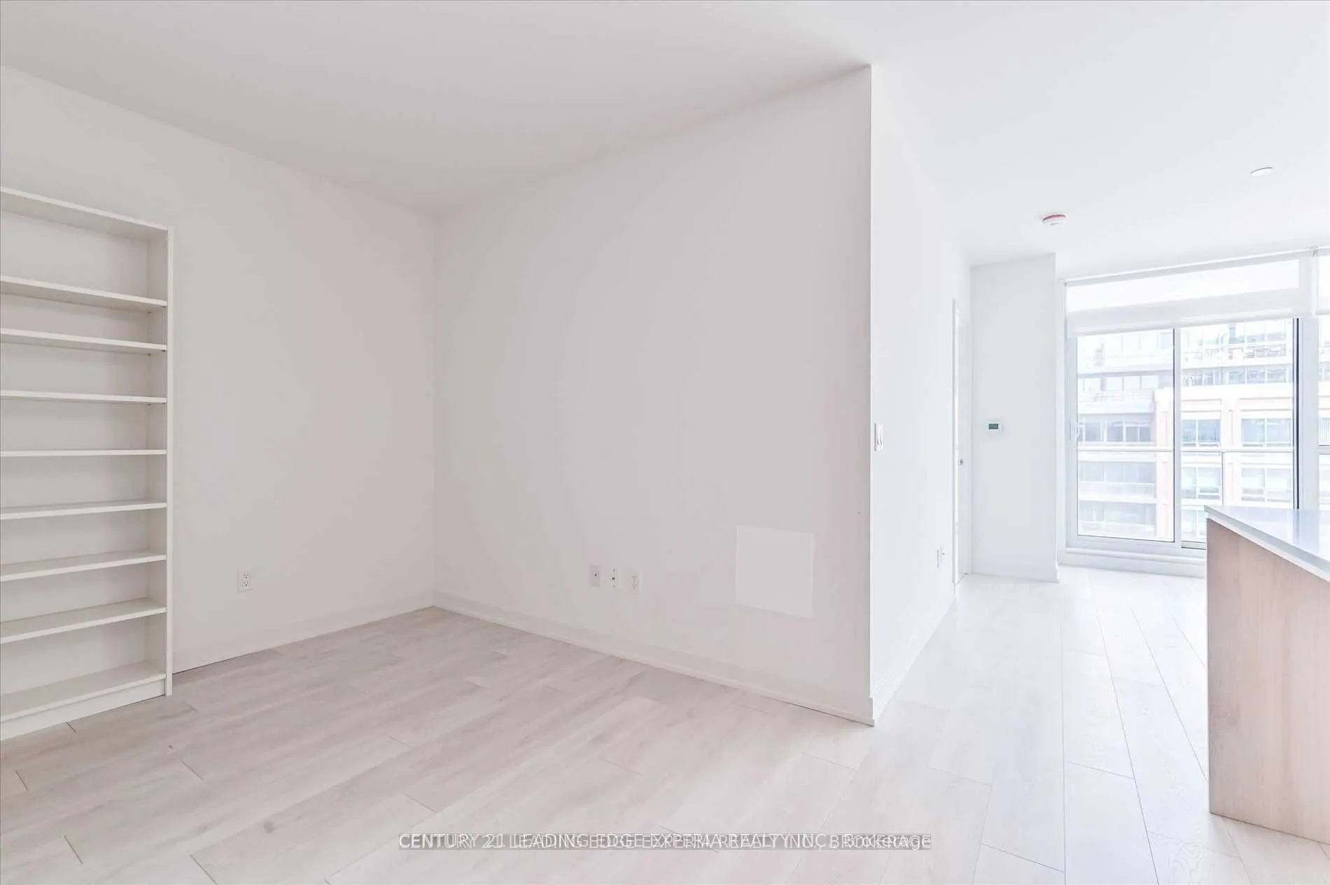 31 Tippett Road #658