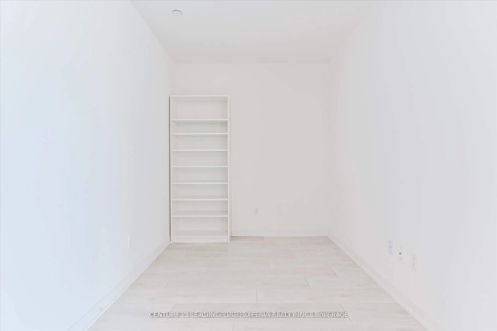 31 Tippett Road #658