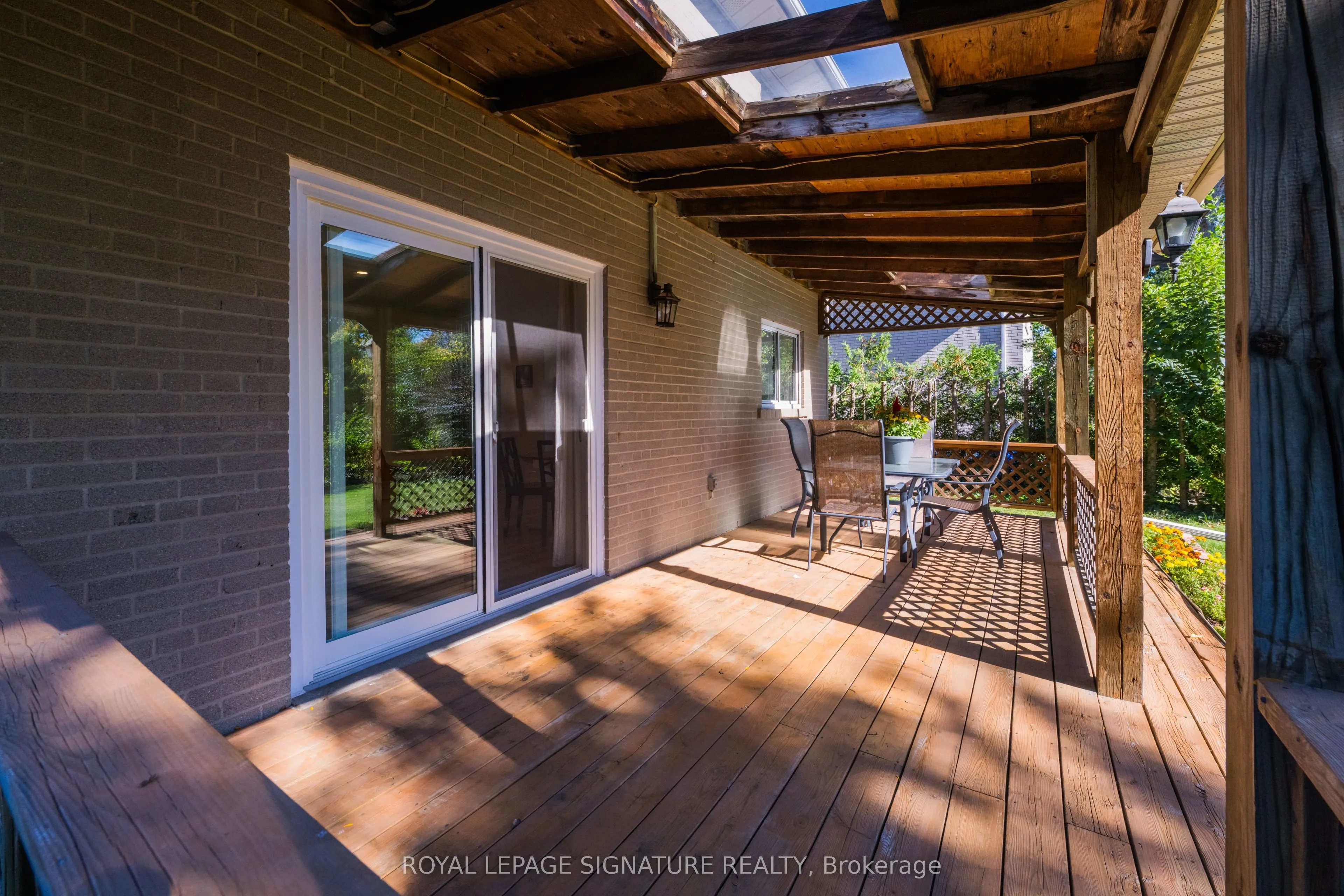 8 Bellbury Crescent