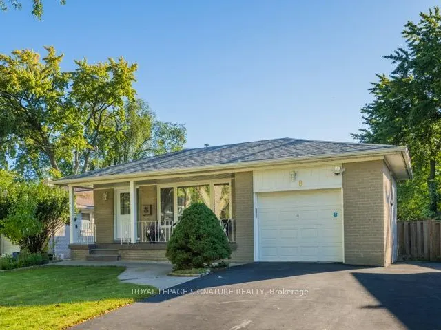 8 Bellbury Crescent