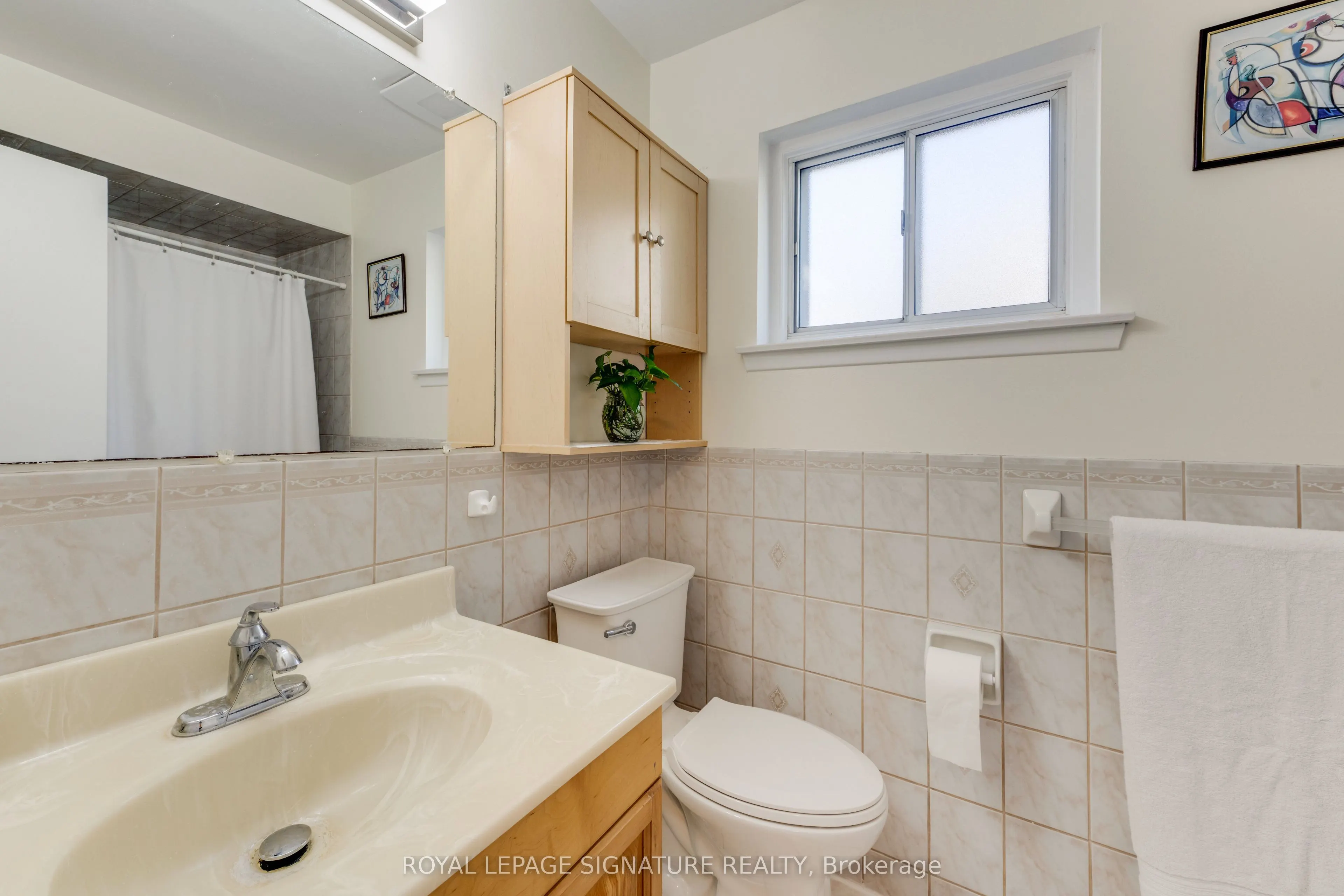 8 Bellbury Crescent
