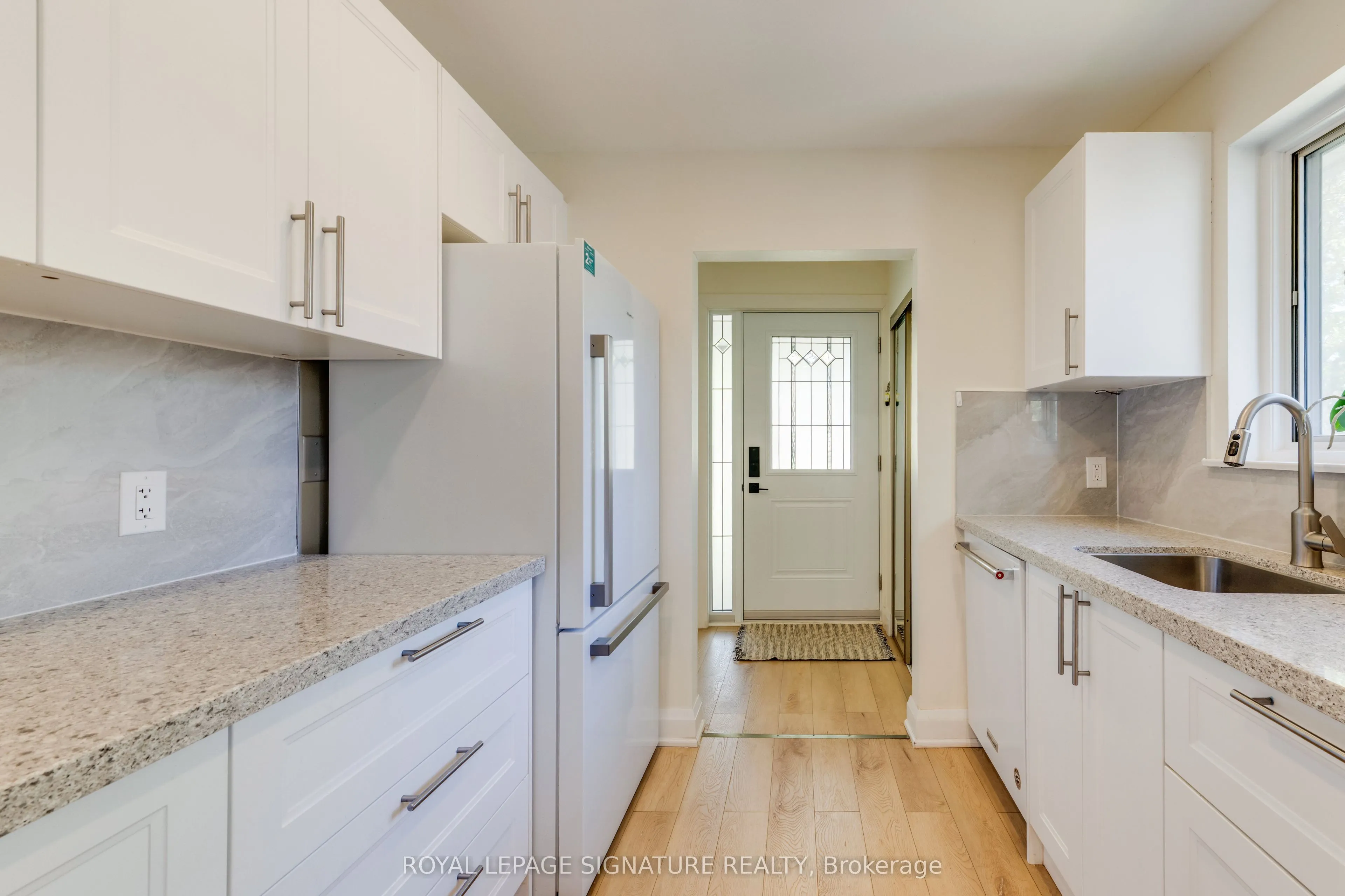 8 Bellbury Crescent