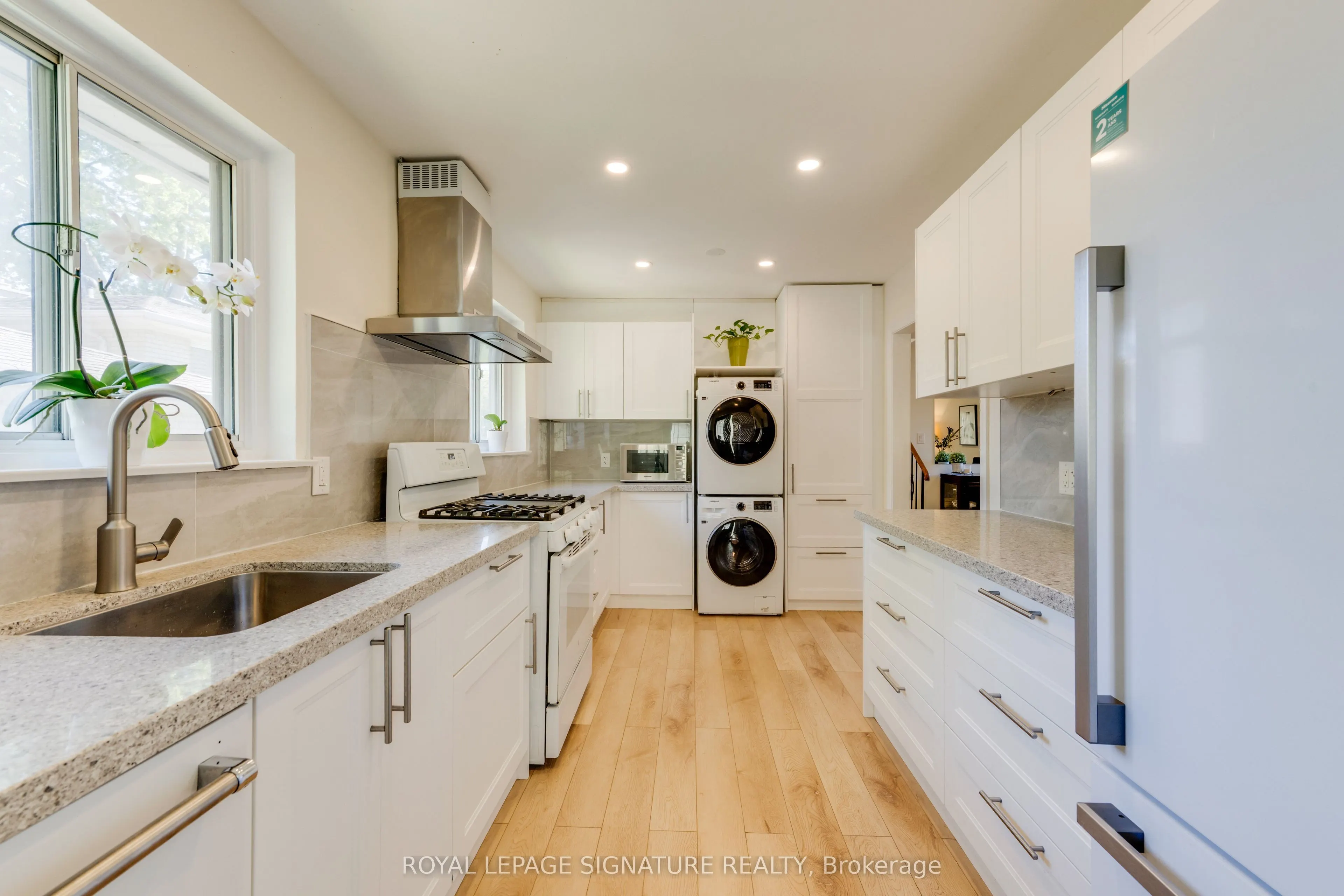 8 Bellbury Crescent