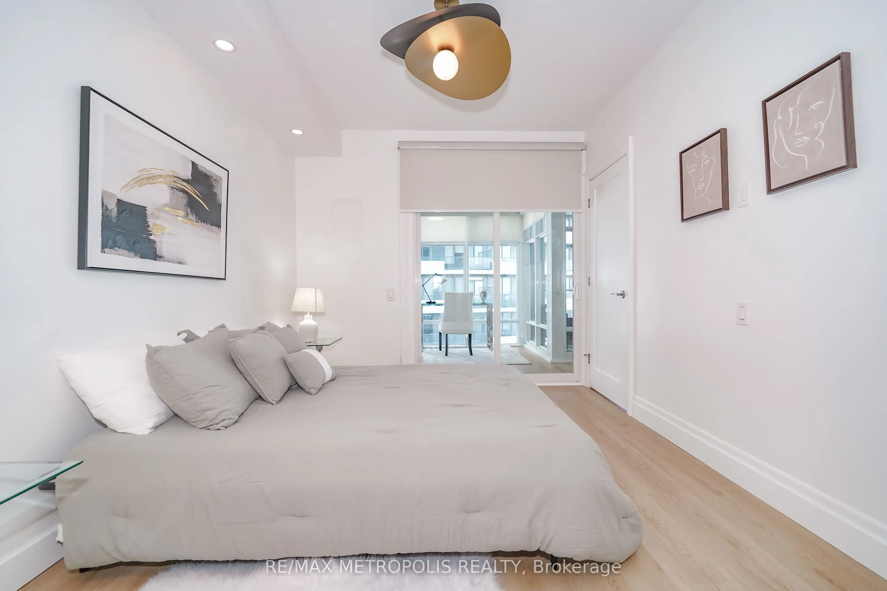 2191 Yonge Street #3709