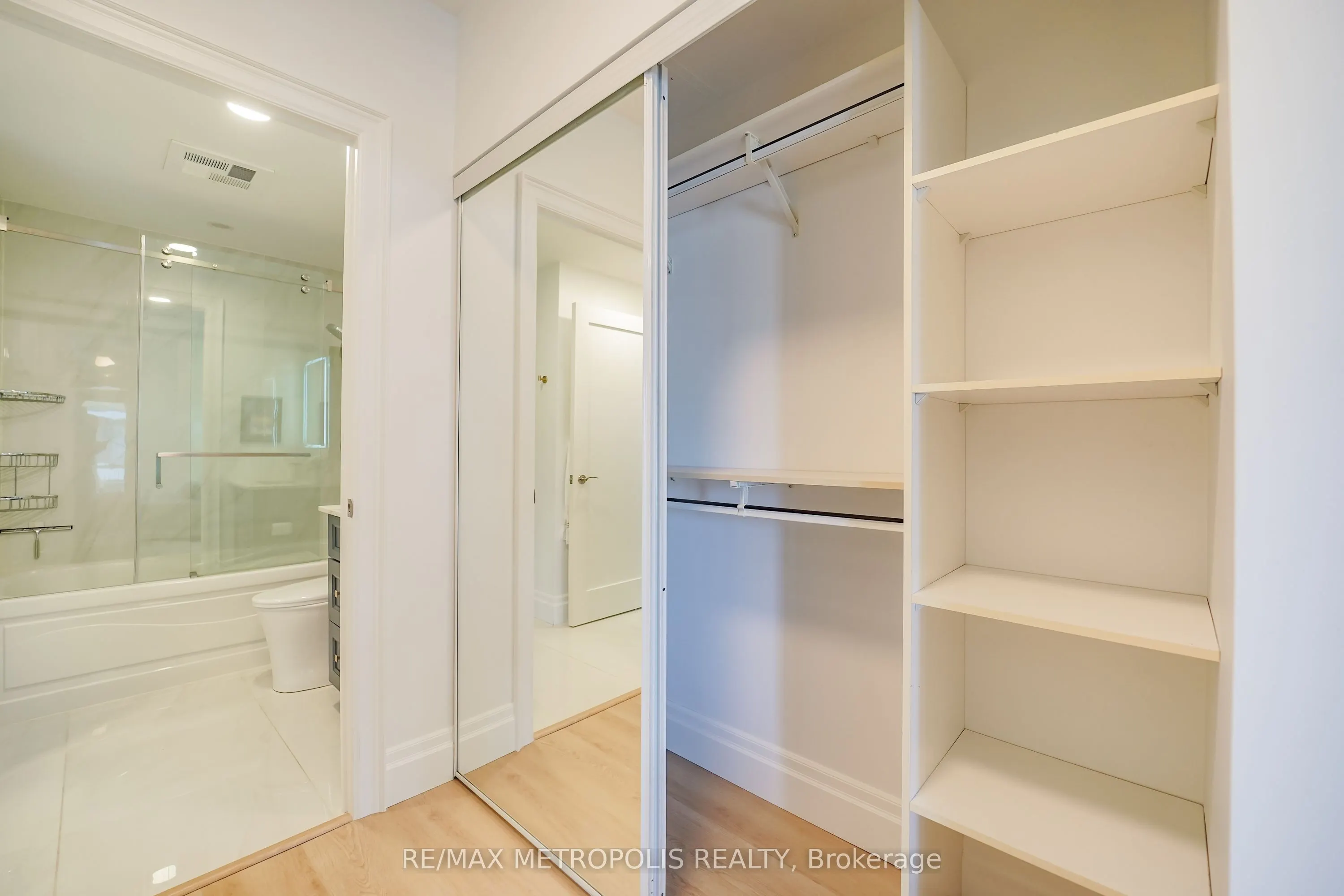 2191 Yonge Street #3709