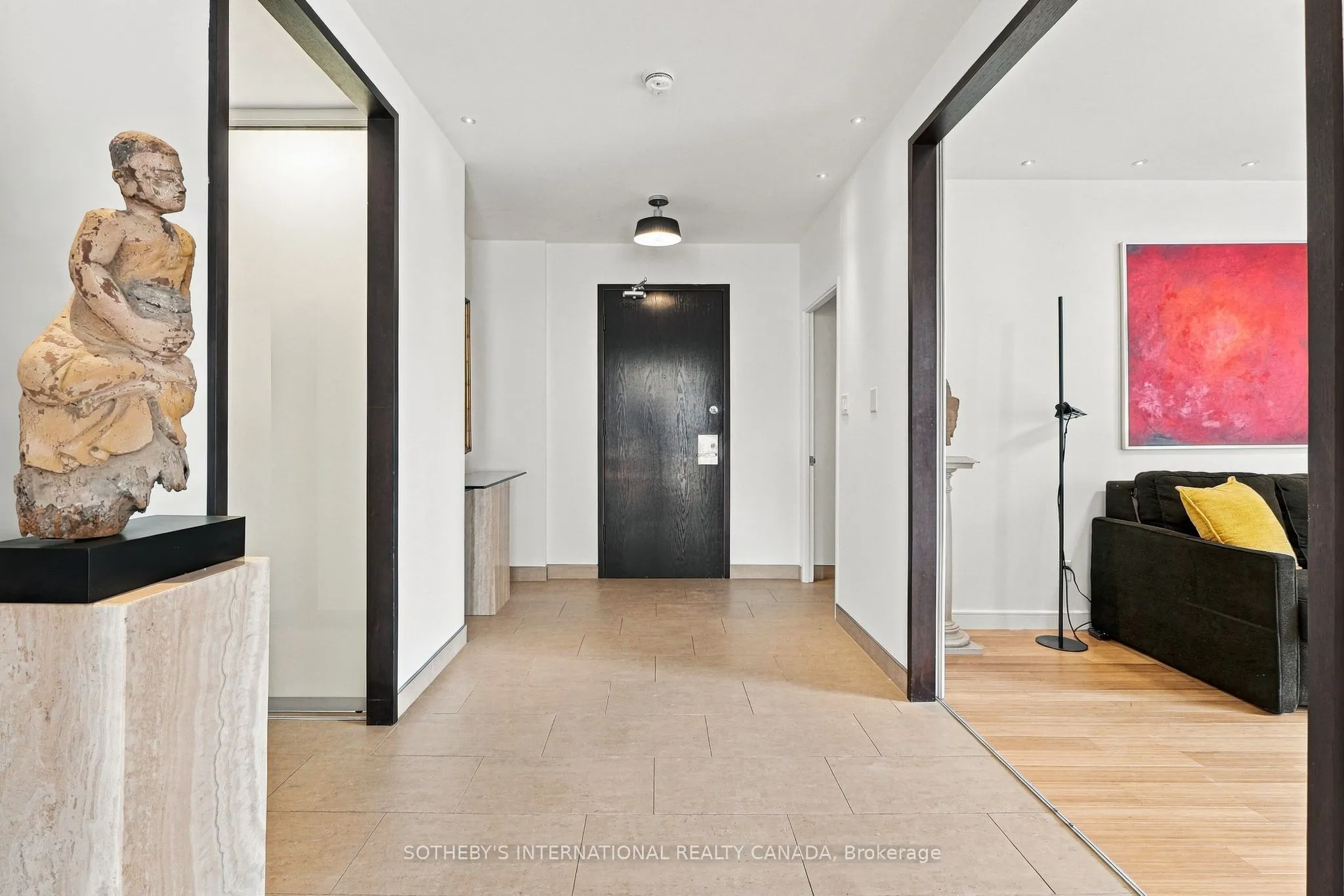 1132 Bay Street #801