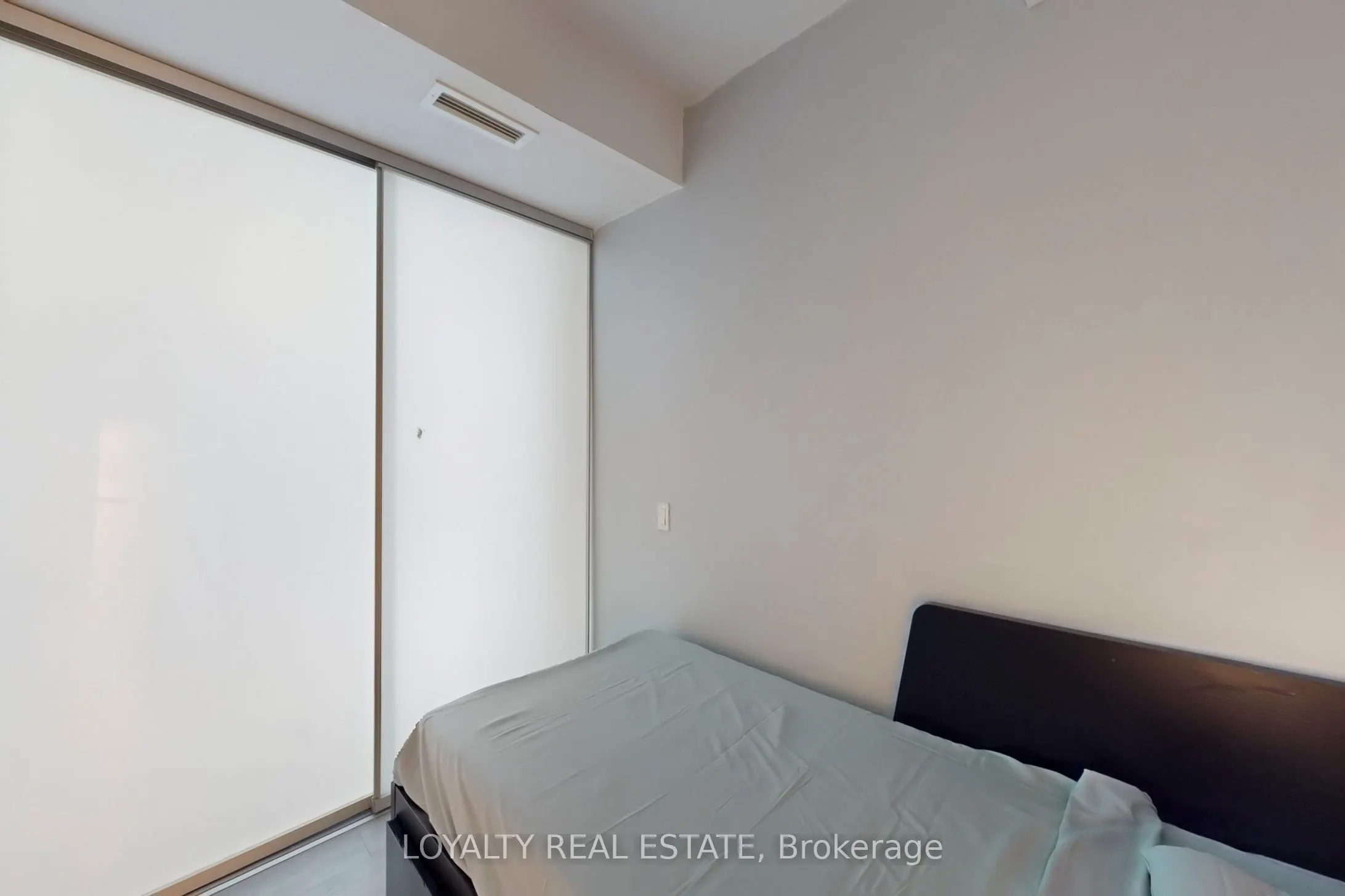 181 Dundas Street E #1701