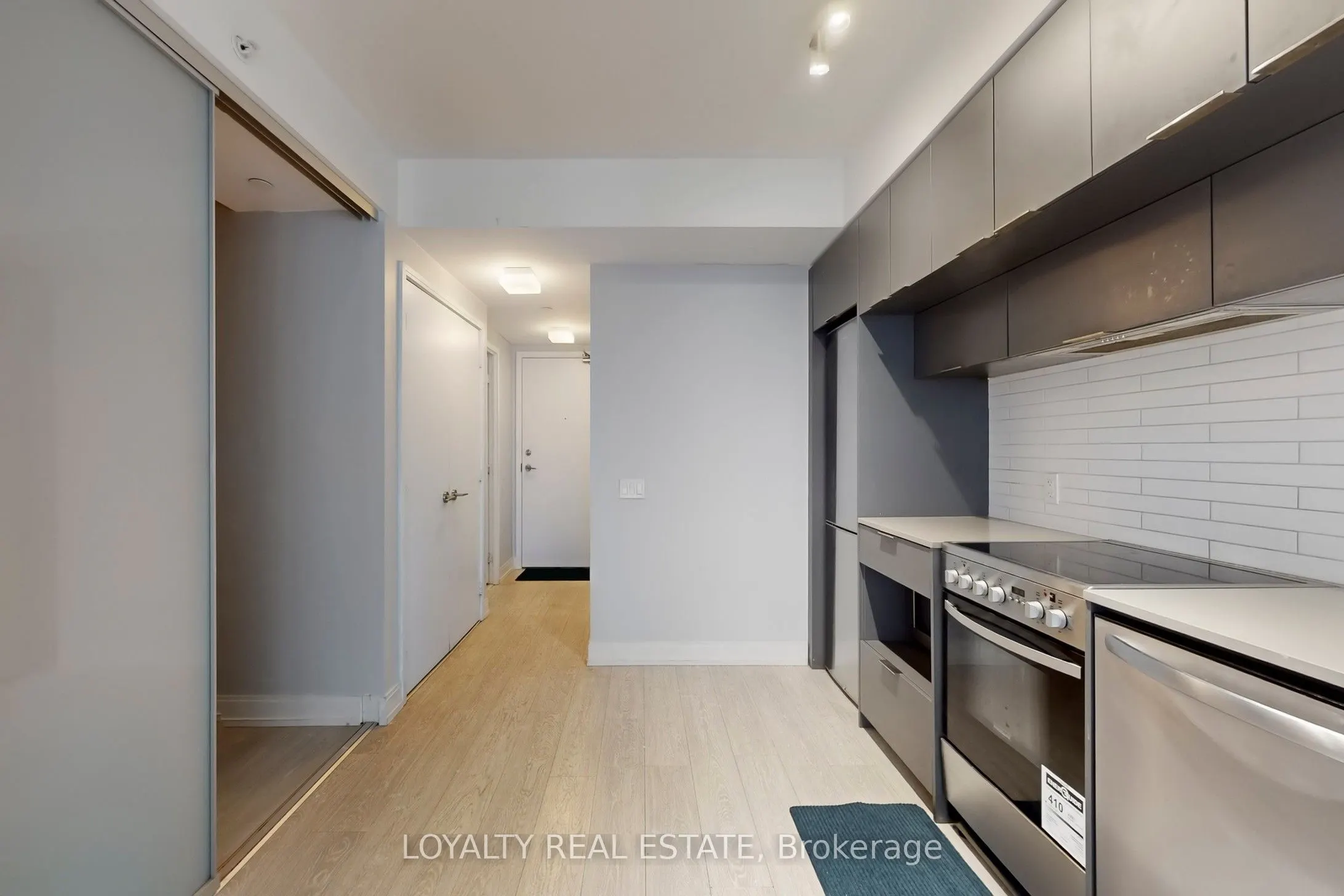 181 Dundas Street E #1701