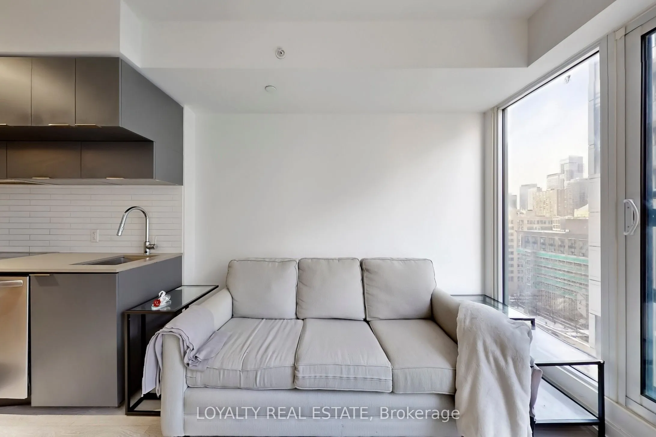 181 Dundas Street E #1701