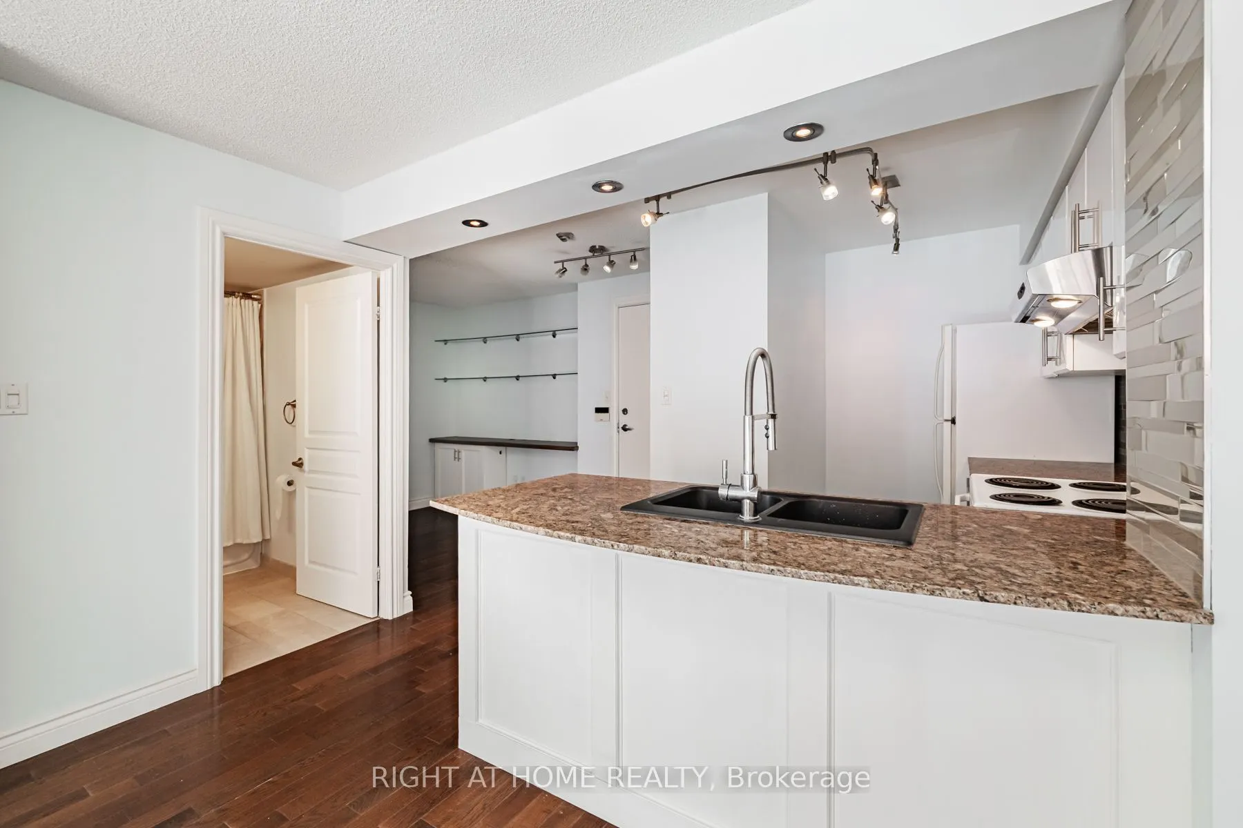 313 Richmond Street E #459