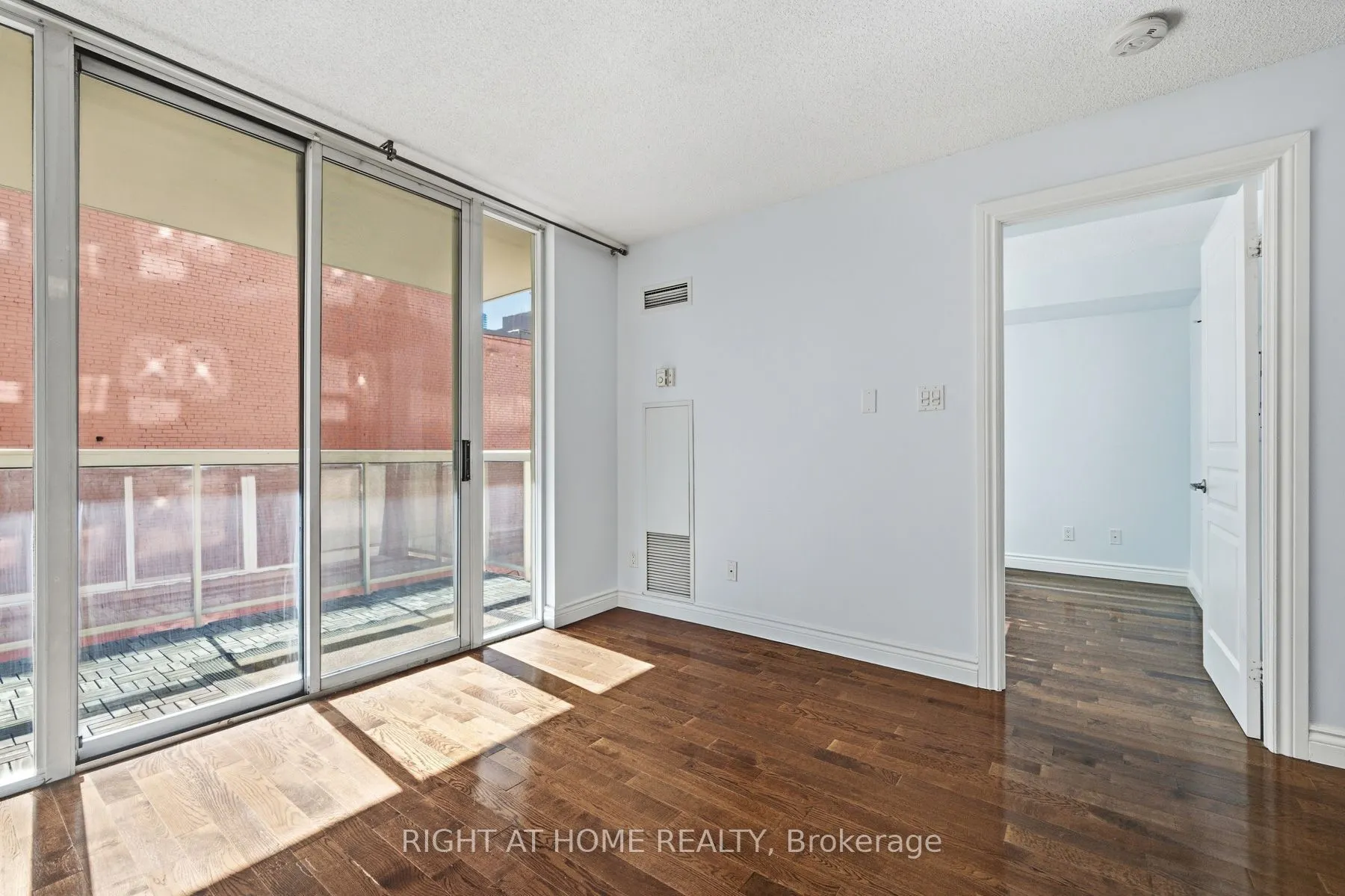 313 Richmond Street E #459