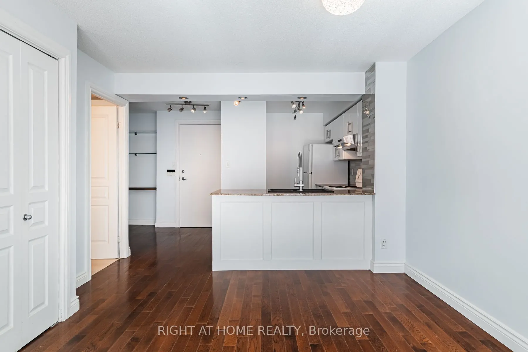 313 Richmond Street E #459
