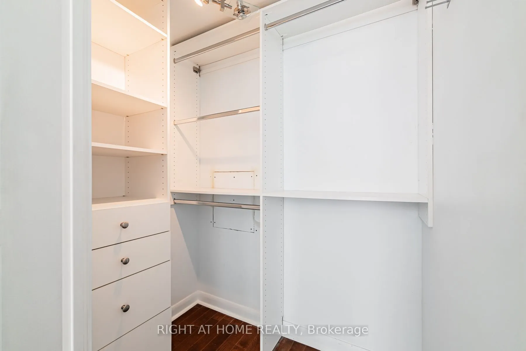313 Richmond Street E #459