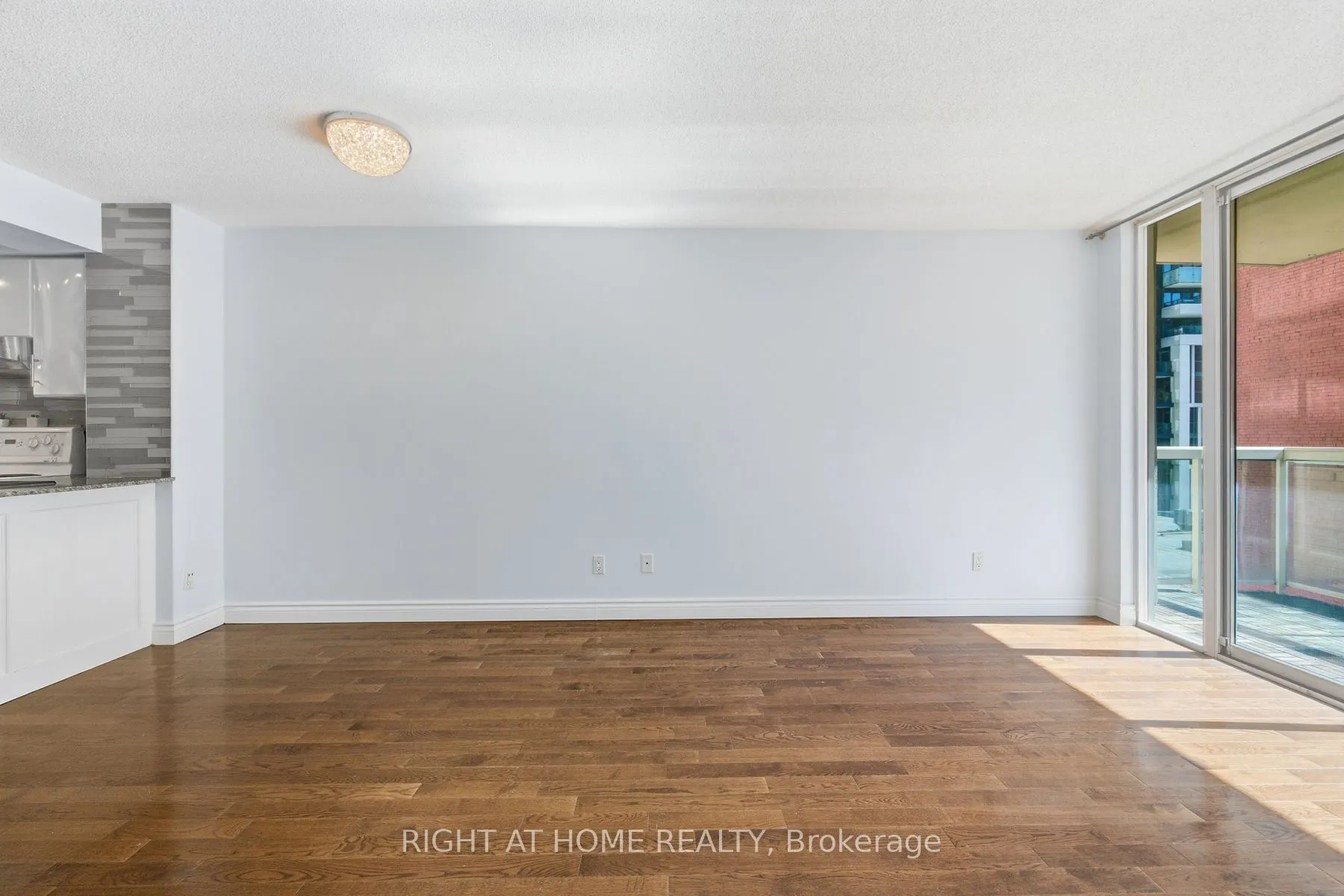 313 Richmond Street E #459