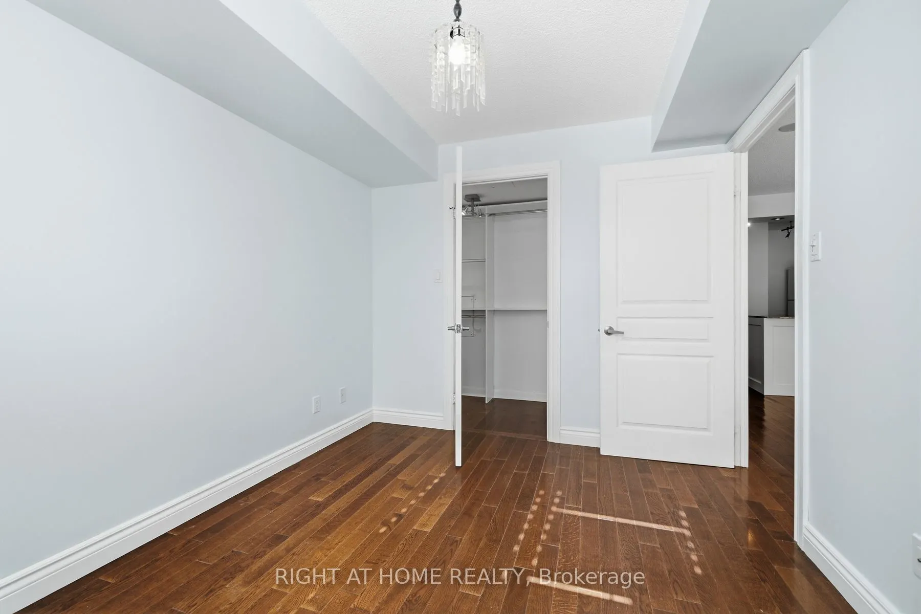 313 Richmond Street E #459