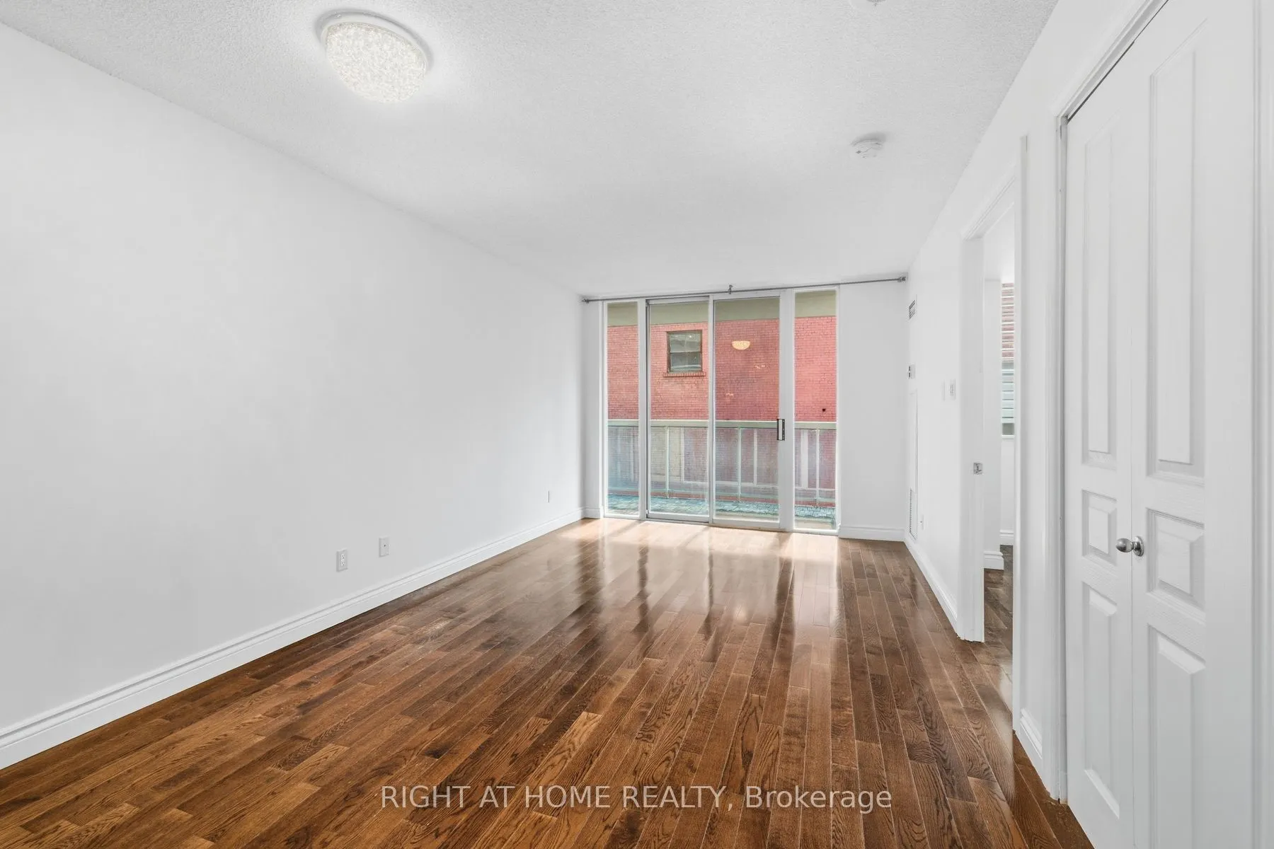 313 Richmond Street E #459