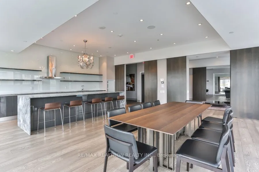 1815 Yonge Street #407