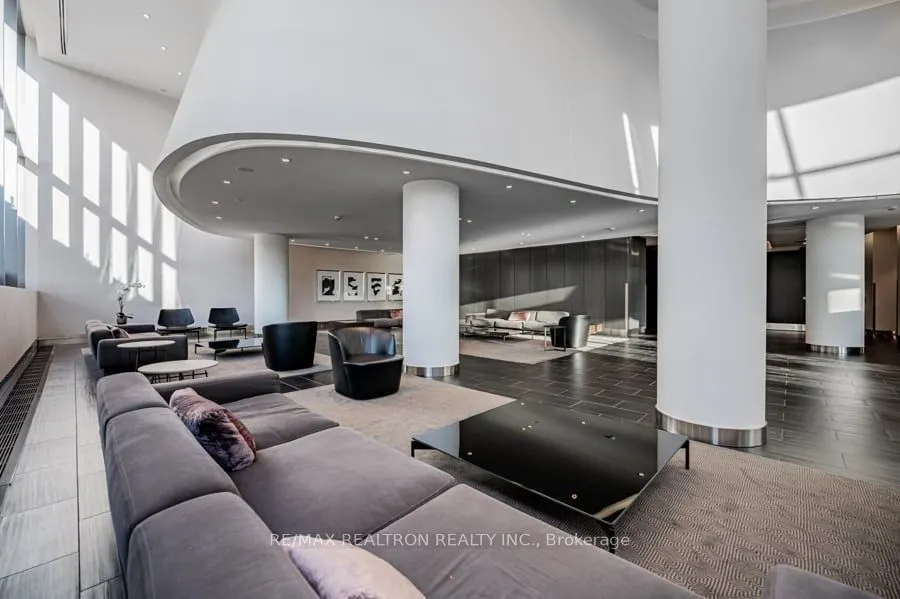 1815 Yonge Street #407