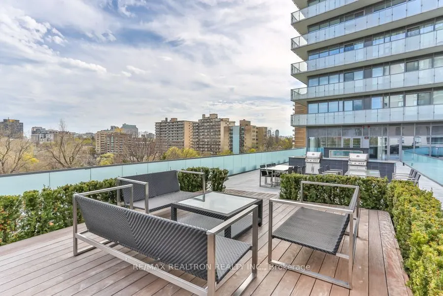 1815 Yonge Street #407