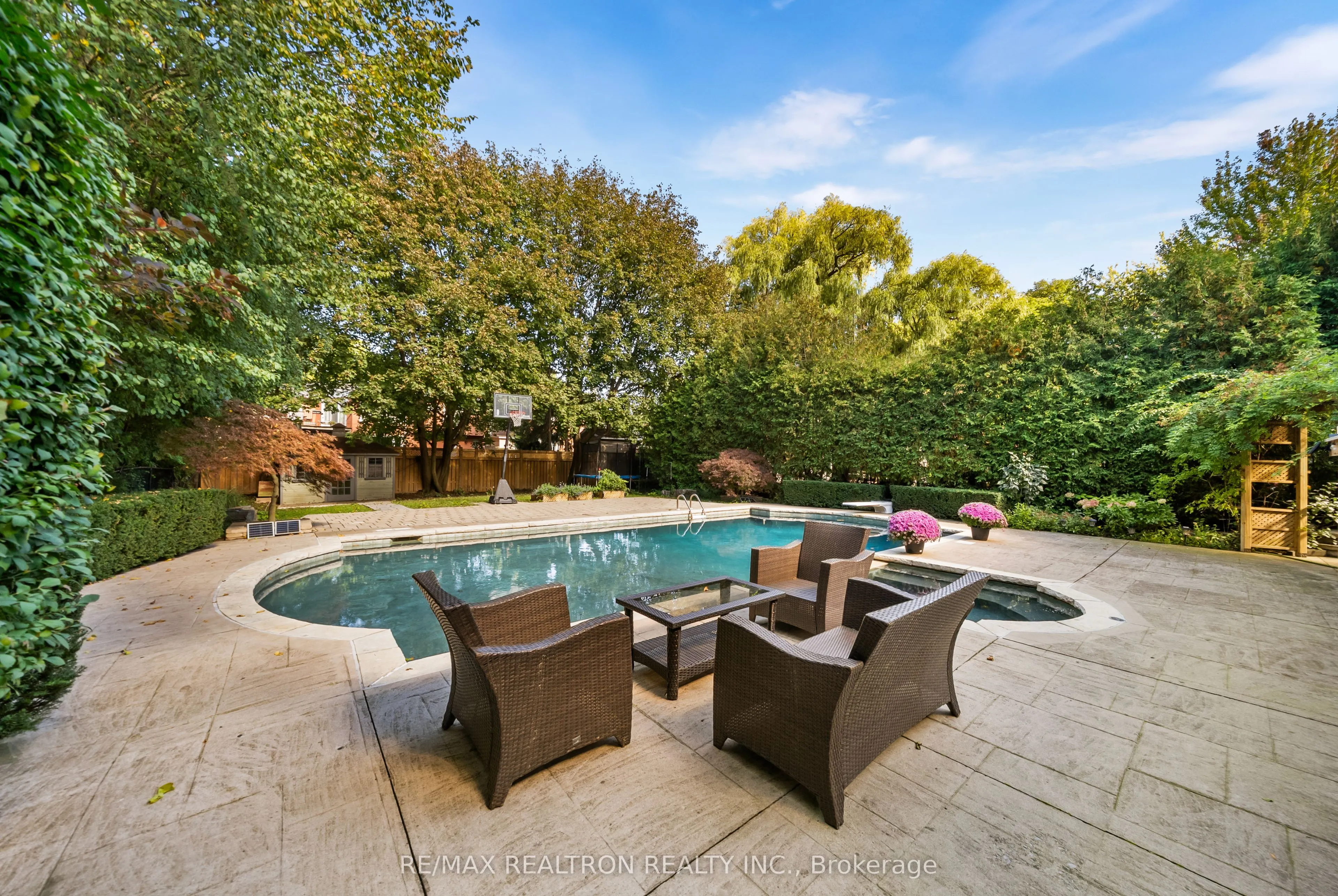 100 Owen Boulevard