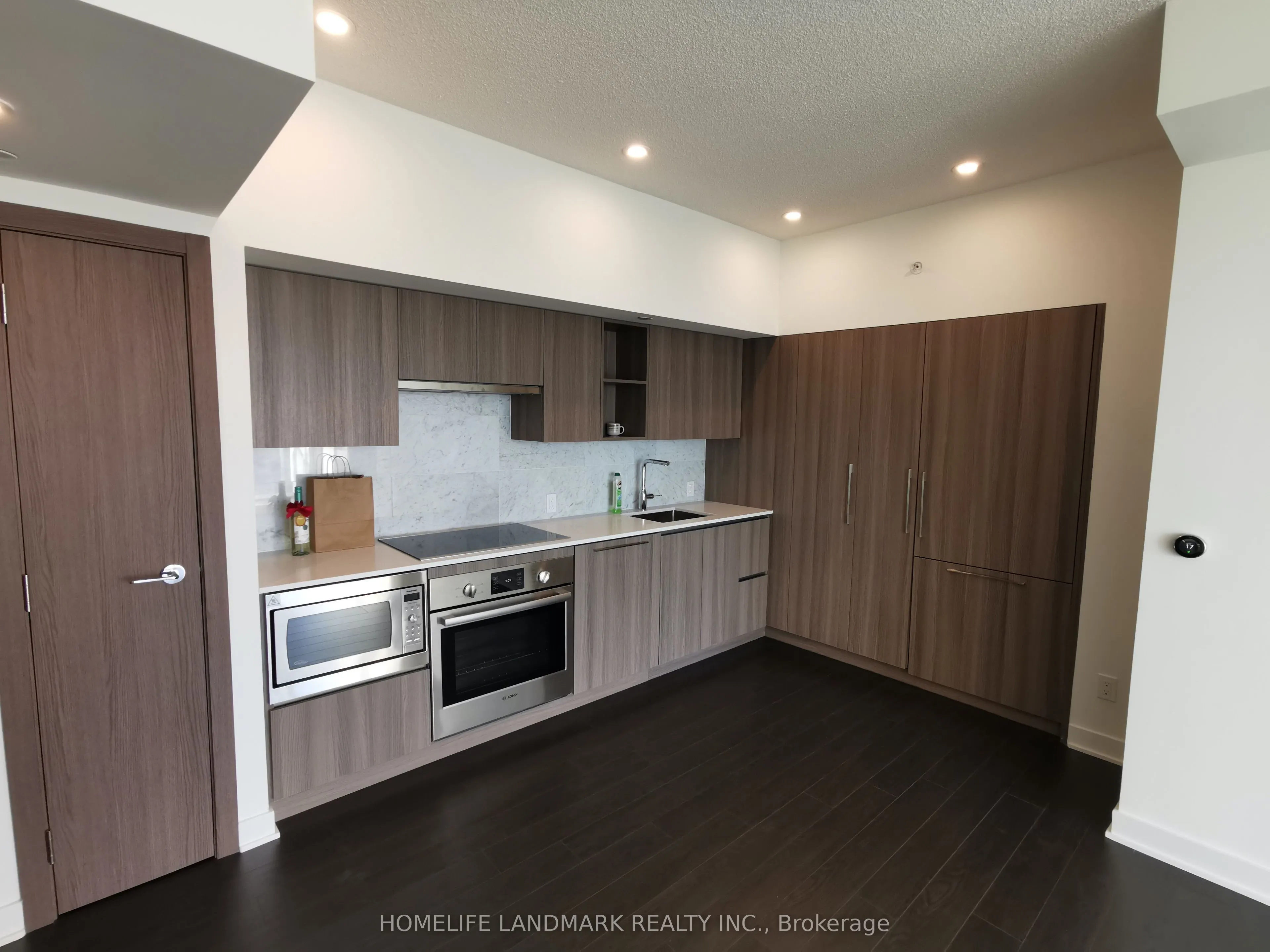 17 Bathurst Street #2115