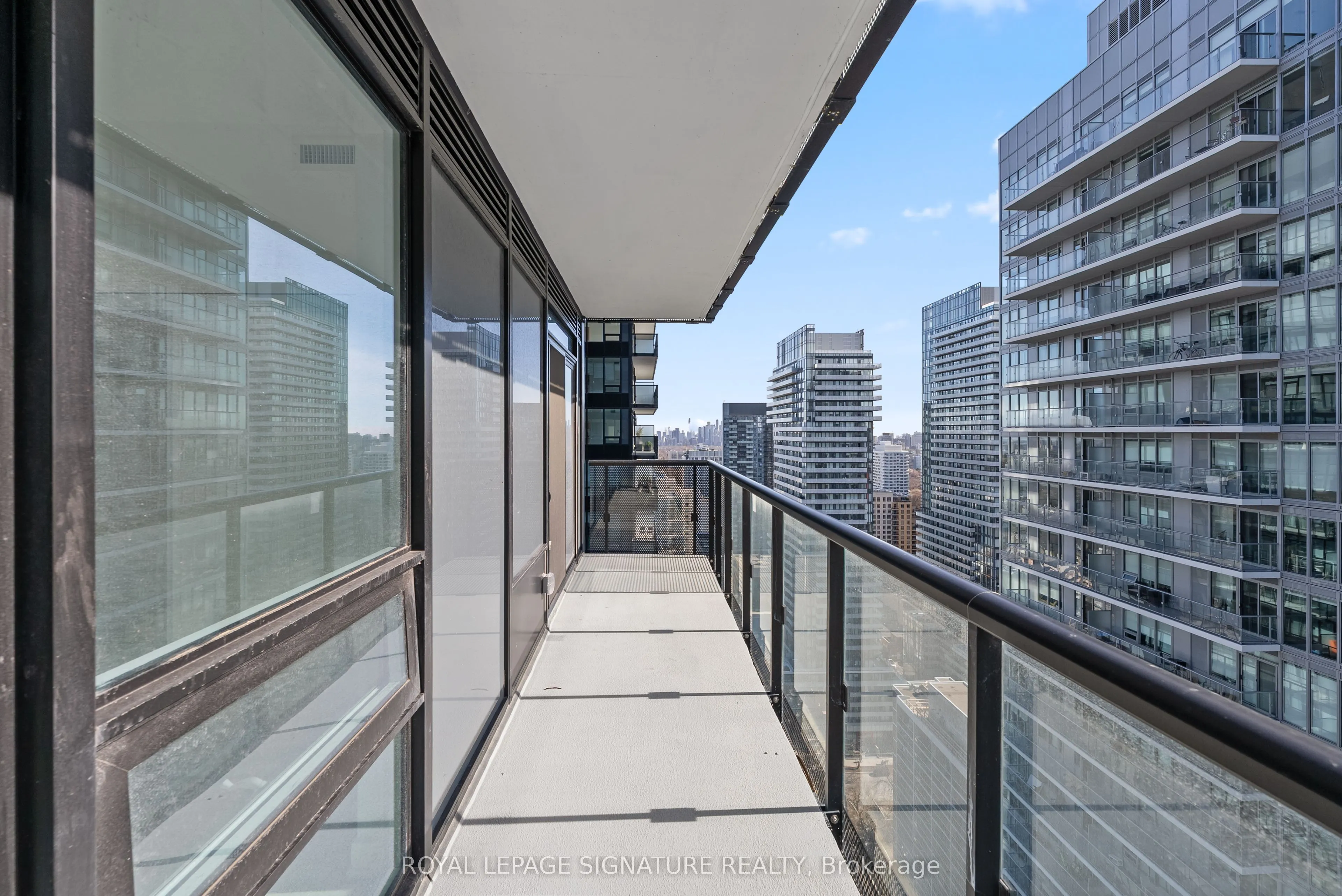 117 Broadway Avenue #3102