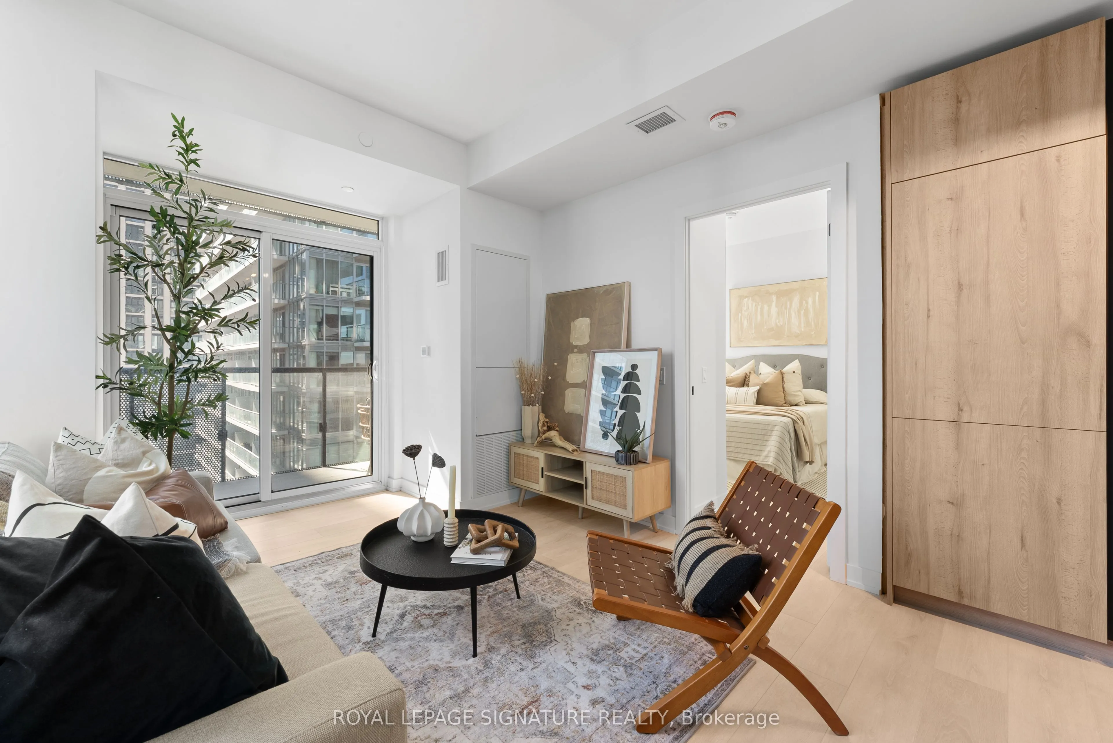 117 Broadway Avenue #3102